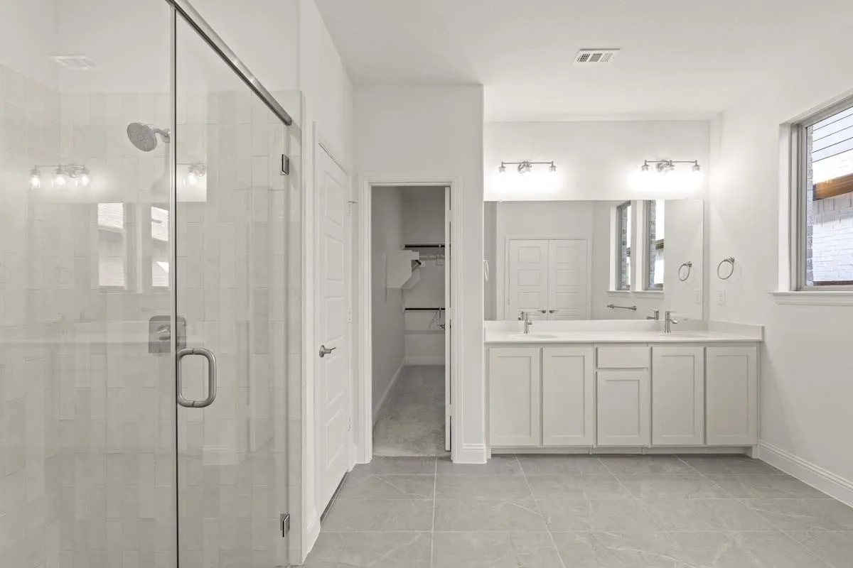10-3506-honeysuckle-hollow-melissa-tx-primary-bathroom