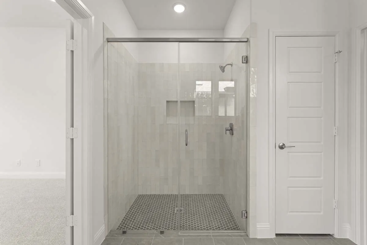 11-3506-honeysuckle-hollow-melissa-tx-walk-in-shower