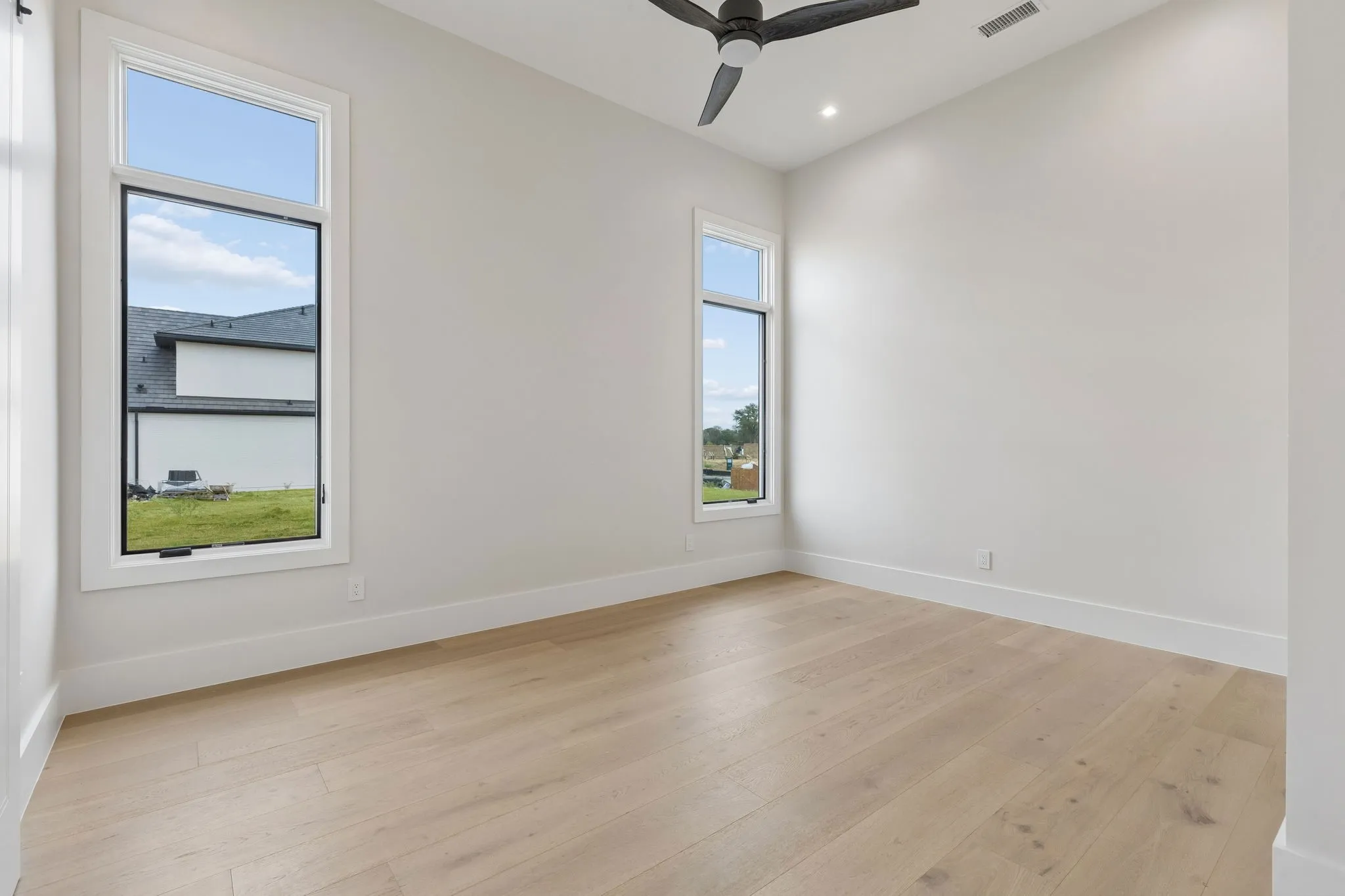 Single Family Residence For Sale in Tarrant County , 200 Murano Place, Southlake, Texas 76092, 4 Bedroom, 6 Bathroom, 4 Garage spaces, 4,869 Sqft, built in 2026, mls#21136267, Real Estate Agent in Southlake, Homes For Sale in Tarrant county, Homes For Sale in Southlake, Realtor in Southlake Texas, Real Estate Brokerage Independent Realty Texas, Luminita Cordes Realtor