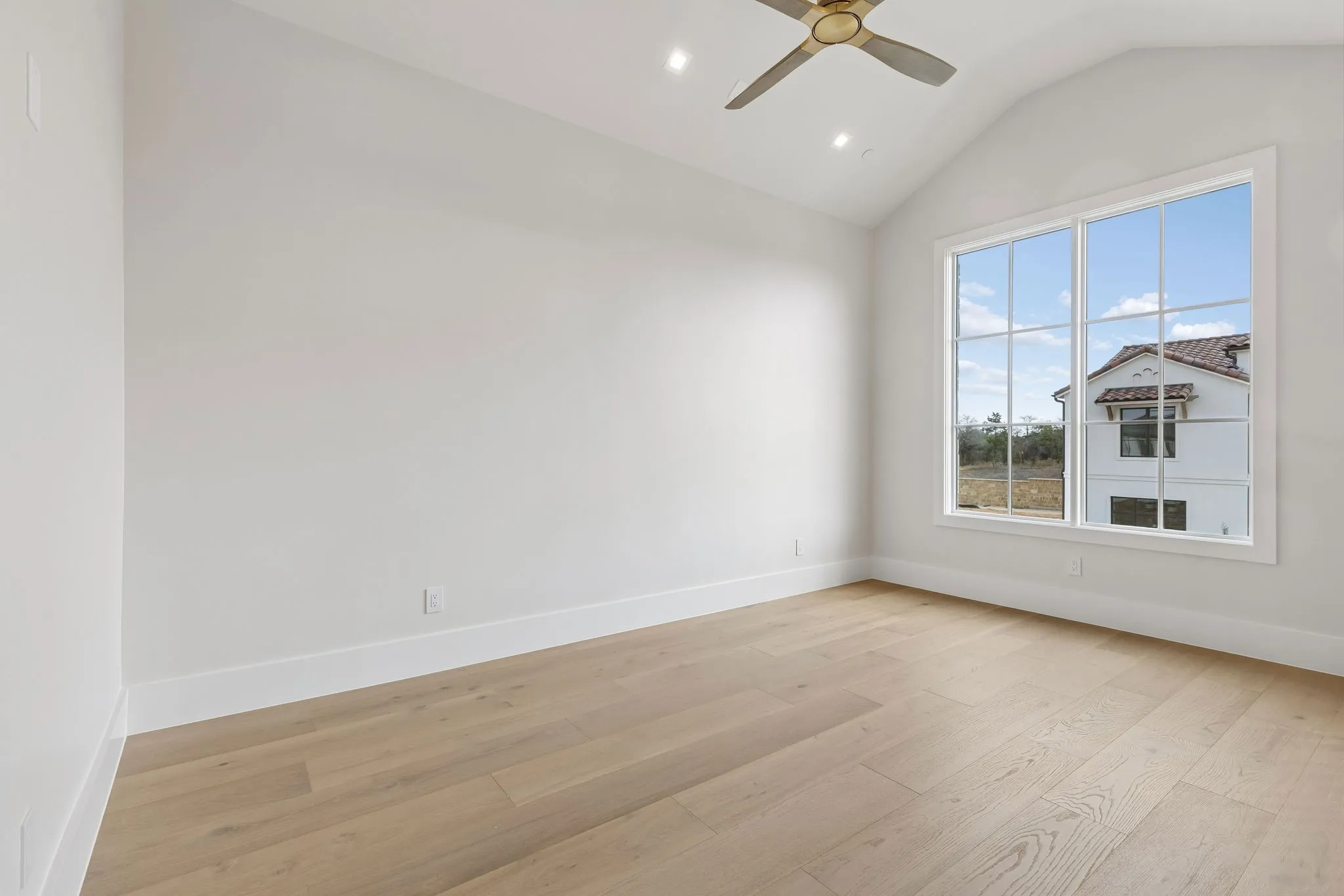 Single Family Residence For Sale in Tarrant County , 200 Murano Place, Southlake, Texas 76092, 4 Bedroom, 6 Bathroom, 4 Garage spaces, 4,869 Sqft, built in 2026, mls#21136267, Real Estate Agent in Southlake, Homes For Sale in Tarrant county, Homes For Sale in Southlake, Realtor in Southlake Texas, Real Estate Brokerage Independent Realty Texas, Luminita Cordes Realtor
