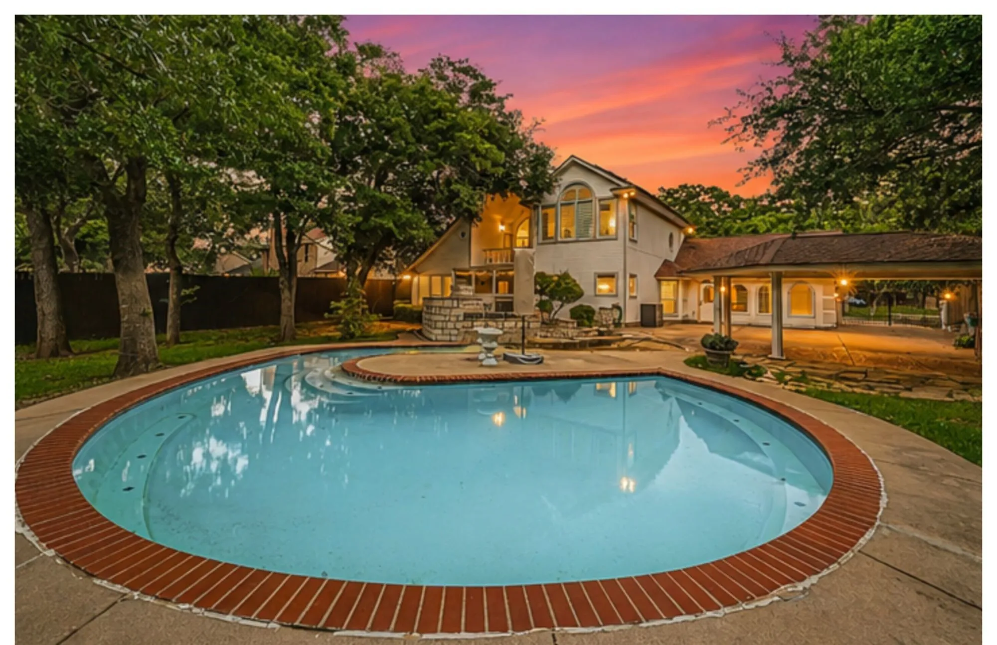 Single Family Residence For Sale in Erath County , 107 Sandra Palmer Street, Stephenville, Texas 76401, 4 Bedroom, 3 Bathroom, Garage spaces, 3,078 Sqft, built in 1993, Preowned, mls#21141420, Real Estate Agent in Stephenville, Homes For Sale in Erath county, Homes For Sale in Stephenville, Realtor in Stephenville Texas, Real Estate Brokerage Independent Realty Texas, Luminita Cordes Realtor
