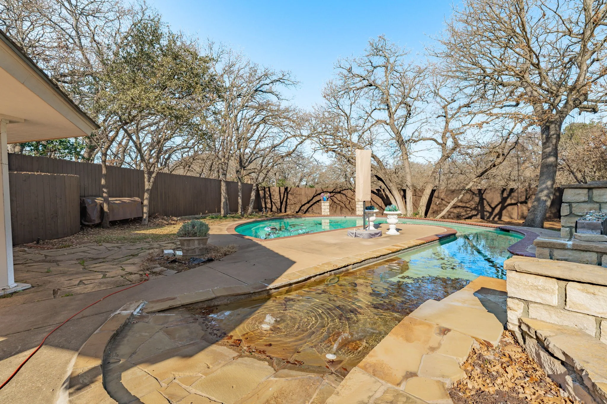 Single Family Residence For Sale in Erath County , 107 Sandra Palmer Street, Stephenville, Texas 76401, 4 Bedroom, 3 Bathroom, Garage spaces, 3,078 Sqft, built in 1993, Preowned, mls#21141420, Real Estate Agent in Stephenville, Homes For Sale in Erath county, Homes For Sale in Stephenville, Realtor in Stephenville Texas, Real Estate Brokerage Independent Realty Texas, Luminita Cordes Realtor