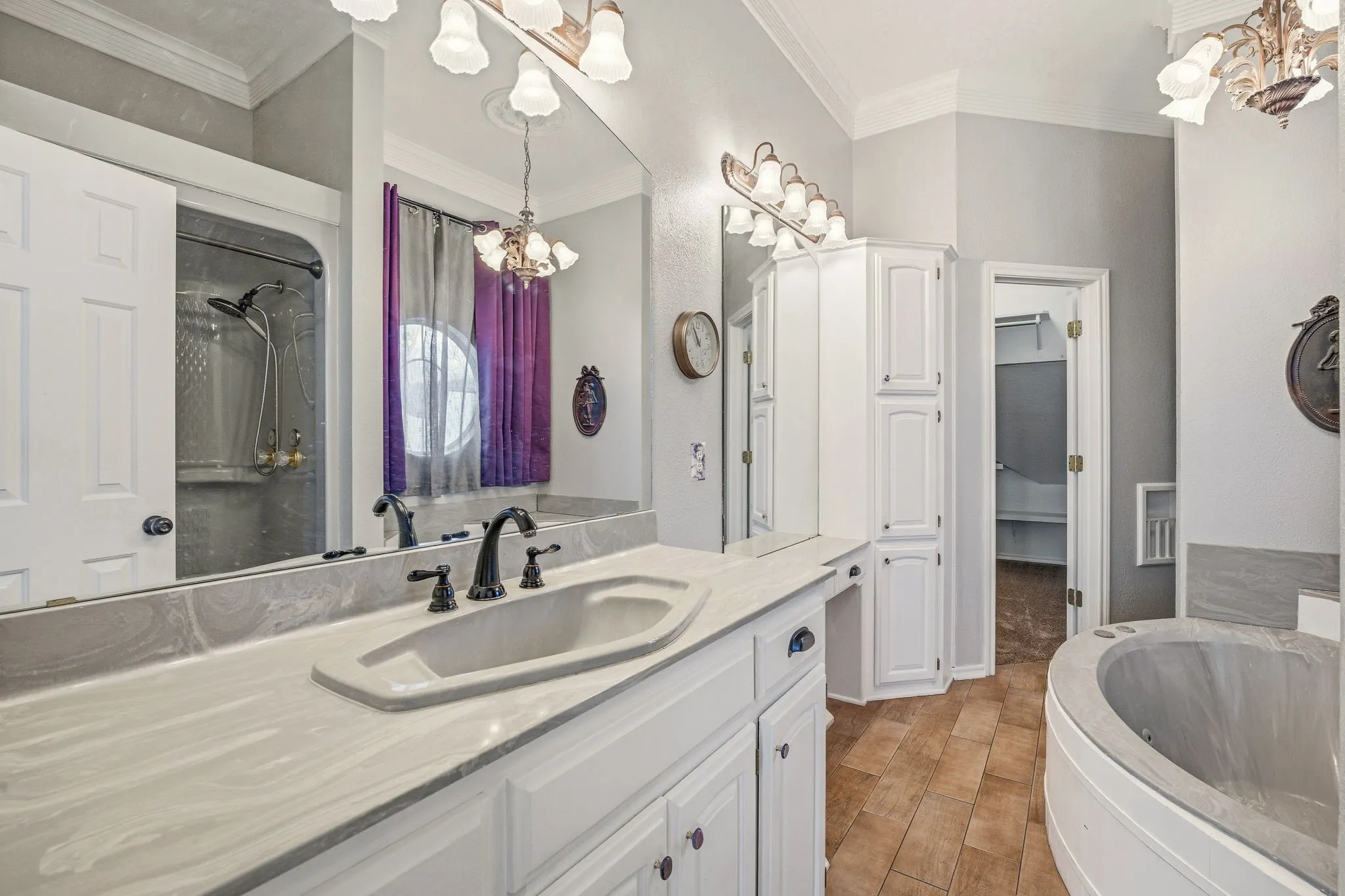 Single Family Residence For Sale in Erath County , 107 Sandra Palmer Street, Stephenville, Texas 76401, 4 Bedroom, 3 Bathroom, Garage spaces, 3,078 Sqft, built in 1993, Preowned, mls#21141420, Real Estate Agent in Stephenville, Homes For Sale in Erath county, Homes For Sale in Stephenville, Realtor in Stephenville Texas, Real Estate Brokerage Independent Realty Texas, Luminita Cordes Realtor
