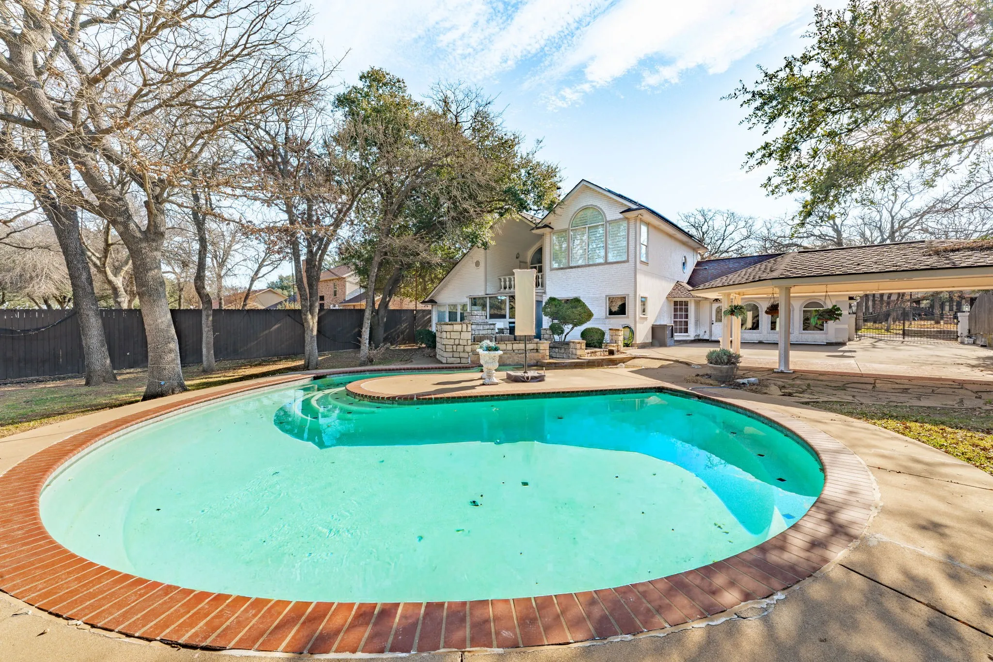 Single Family Residence For Sale in Erath County , 107 Sandra Palmer Street, Stephenville, Texas 76401, 4 Bedroom, 3 Bathroom, Garage spaces, 3,078 Sqft, built in 1993, Preowned, mls#21141420, Real Estate Agent in Stephenville, Homes For Sale in Erath county, Homes For Sale in Stephenville, Realtor in Stephenville Texas, Real Estate Brokerage Independent Realty Texas, Luminita Cordes Realtor