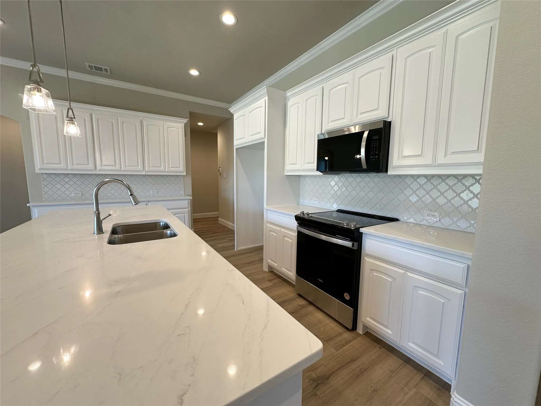 Single Family Residence For Sale in Johnson County , 2003 Belle Lagos Lane, Cleburne, Texas 76033, 3 Bedroom, 3 Bathroom, 3 Garage spaces, 2,155 Sqft, built in 2026, mls#21141482, Real Estate Agent in Cleburne, Homes For Sale in Johnson county, Homes For Sale in Cleburne, Realtor in Cleburne Texas, Real Estate Brokerage Independent Realty Texas, Luminita Cordes Realtor