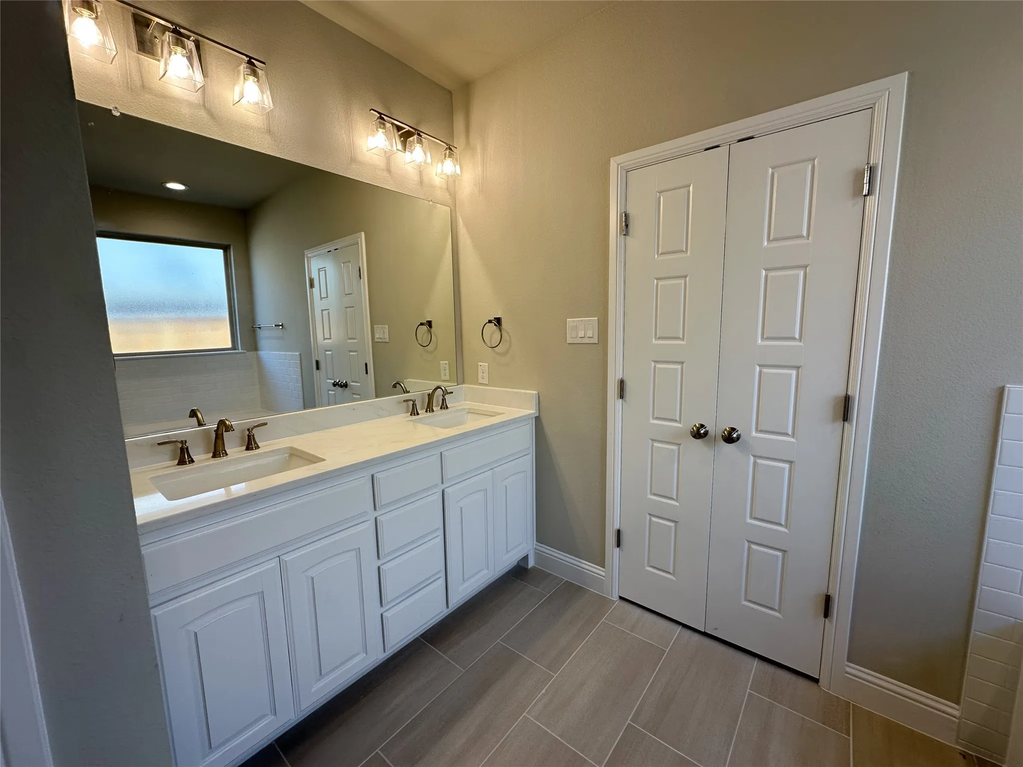 Single Family Residence For Sale in Johnson County , 2003 Belle Lagos Lane, Cleburne, Texas 76033, 3 Bedroom, 3 Bathroom, 3 Garage spaces, 2,155 Sqft, built in 2026, mls#21141482, Real Estate Agent in Cleburne, Homes For Sale in Johnson county, Homes For Sale in Cleburne, Realtor in Cleburne Texas, Real Estate Brokerage Independent Realty Texas, Luminita Cordes Realtor