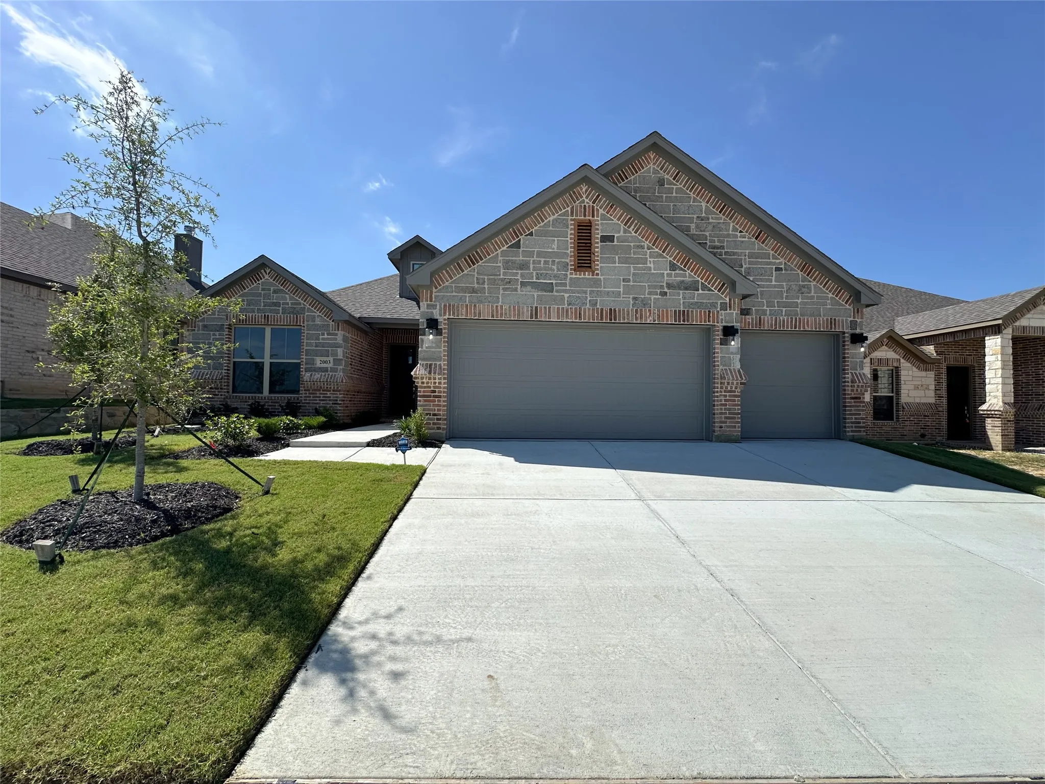 Single Family Residence For Sale in Johnson County , 2003 Belle Lagos Lane, Cleburne, Texas 76033, 3 Bedroom, 3 Bathroom, 3 Garage spaces, 2,155 Sqft, built in 2026, mls#21141482, Real Estate Agent in Cleburne, Homes For Sale in Johnson county, Homes For Sale in Cleburne, Realtor in Cleburne Texas, Real Estate Brokerage Independent Realty Texas, Luminita Cordes Realtor