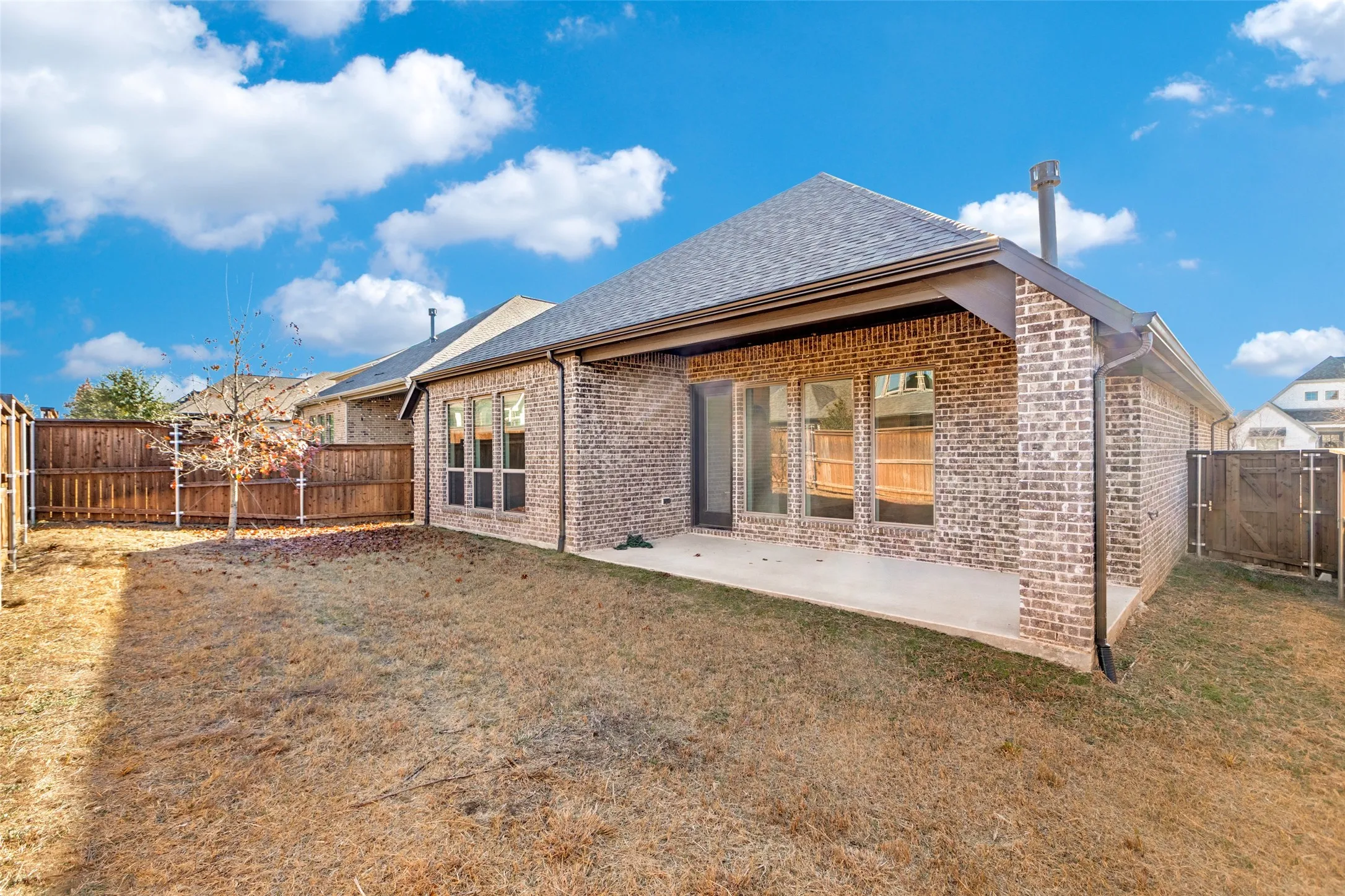 Single Family Residence For Sale in Collin County , 2632 War Admiral Street, Celina, Texas 75009, 4 Bedroom, 3 Bathroom, 2 Garage spaces, 2,503 Sqft, built in 2021, Preowned, mls#21138989, Real Estate Agent in Celina, Homes For Sale in Collin county, Homes For Sale in Celina, Realtor in Celina Texas, Real Estate Brokerage Independent Realty Texas, Luminita Cordes Realtor