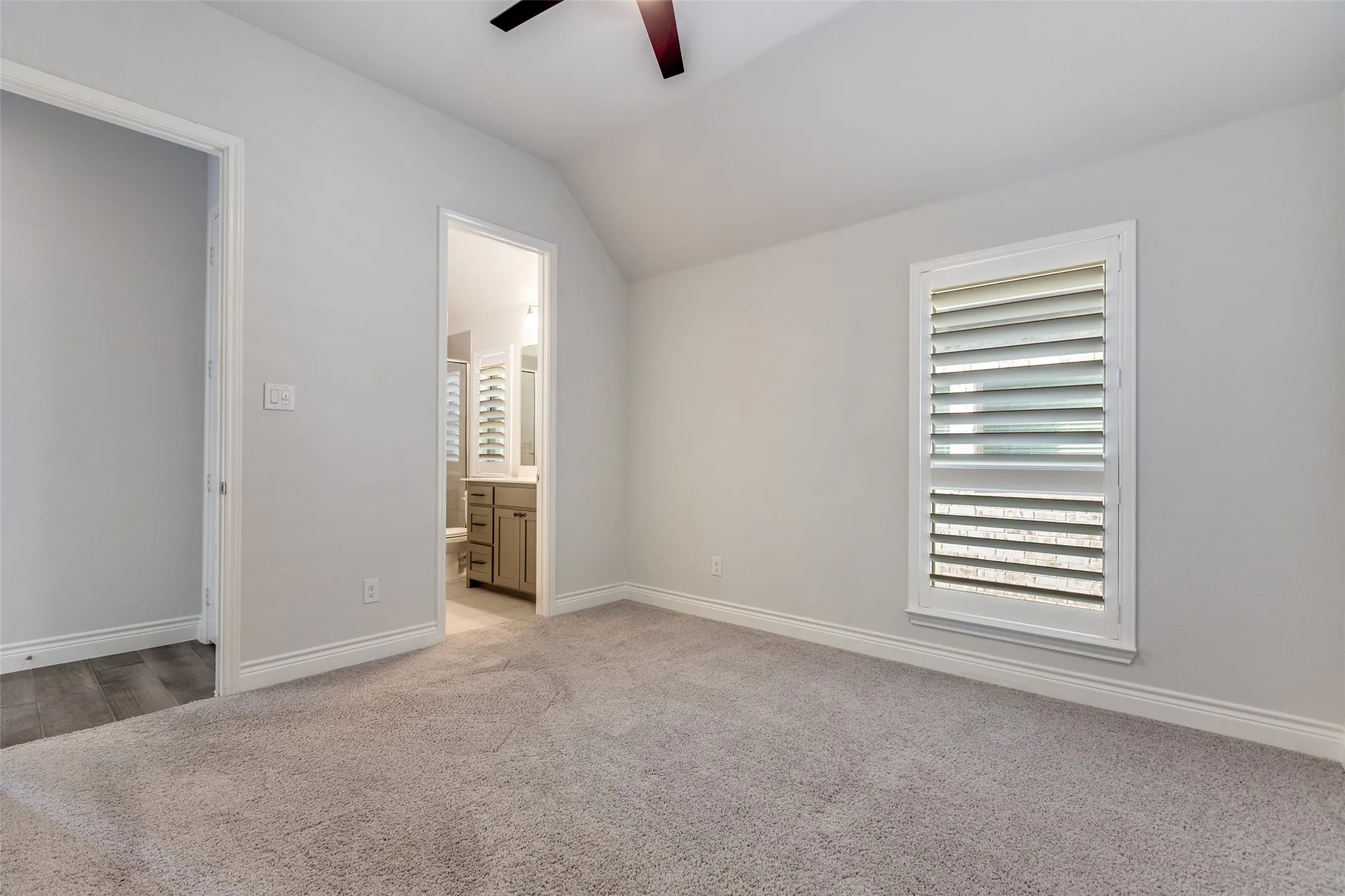 Single Family Residence For Sale in Collin County , 2632 War Admiral Street, Celina, Texas 75009, 4 Bedroom, 3 Bathroom, 2 Garage spaces, 2,503 Sqft, built in 2021, Preowned, mls#21138989, Real Estate Agent in Celina, Homes For Sale in Collin county, Homes For Sale in Celina, Realtor in Celina Texas, Real Estate Brokerage Independent Realty Texas, Luminita Cordes Realtor