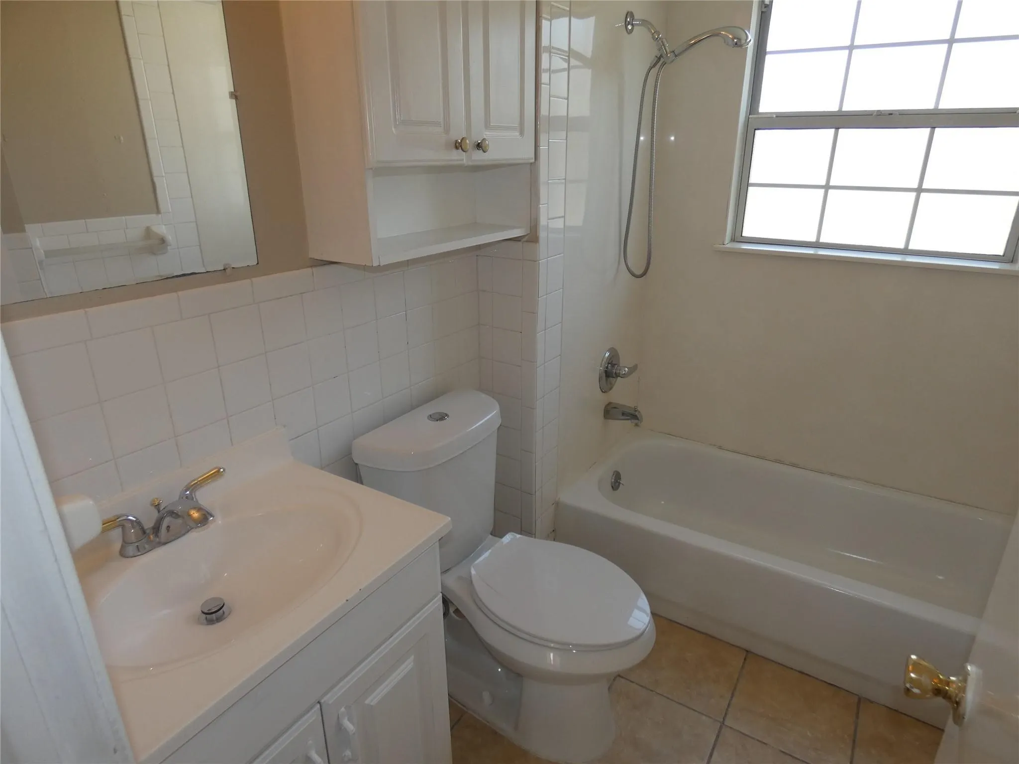Single Family Residence For Sale in Dallas County , 11819 Broadmoor Drive, Dallas, Texas 75218, 3 Bedroom, 1 Bathroom, 1 Garage spaces, 1,080 Sqft, built in 1951, Preowned, mls#21135652, Real Estate Agent in Dallas, Homes For Sale in Dallas county, Homes For Sale in Dallas, Realtor in Dallas Texas, Real Estate Brokerage Independent Realty Texas, Luminita Cordes Realtor