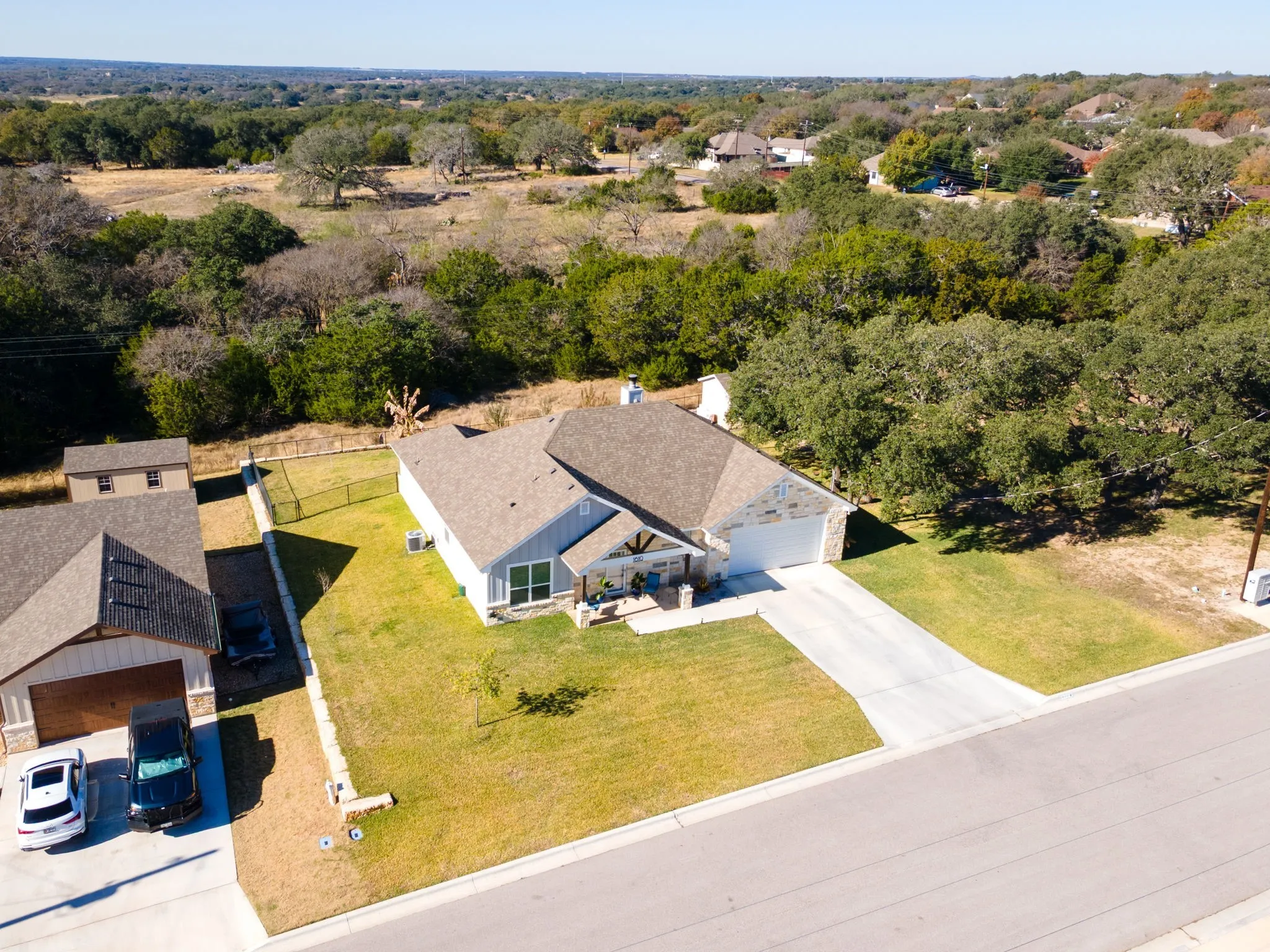 Single Family Residence For Sale in Lampasas County , 1610 Badger Lane, Lampasas, Texas 76550, 3 Bedroom, 2 Bathroom, 2 Garage spaces, 1,740 Sqft, built in 2022, Preowned, mls#21131662, Real Estate Agent in Lampasas, Homes For Sale in Lampasas county, Homes For Sale in Lampasas, Realtor in Lampasas Texas, Real Estate Brokerage Independent Realty Texas, Luminita Cordes Realtor