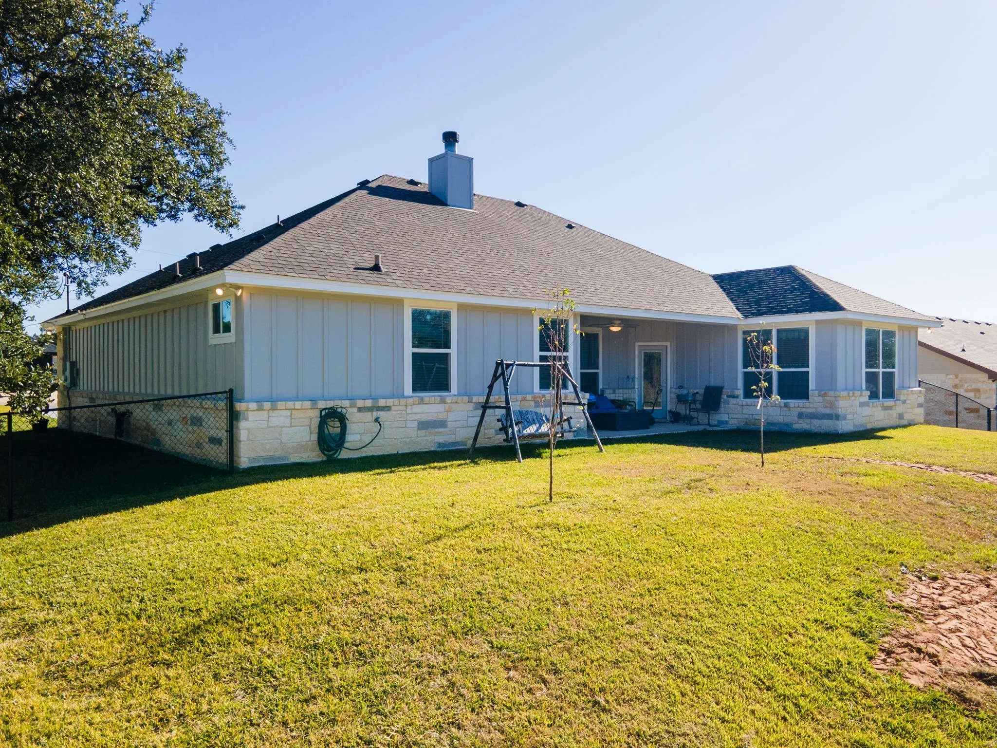 Single Family Residence For Sale in Lampasas County , 1610 Badger Lane, Lampasas, Texas 76550, 3 Bedroom, 2 Bathroom, 2 Garage spaces, 1,740 Sqft, built in 2022, Preowned, mls#21131662, Real Estate Agent in Lampasas, Homes For Sale in Lampasas county, Homes For Sale in Lampasas, Realtor in Lampasas Texas, Real Estate Brokerage Independent Realty Texas, Luminita Cordes Realtor