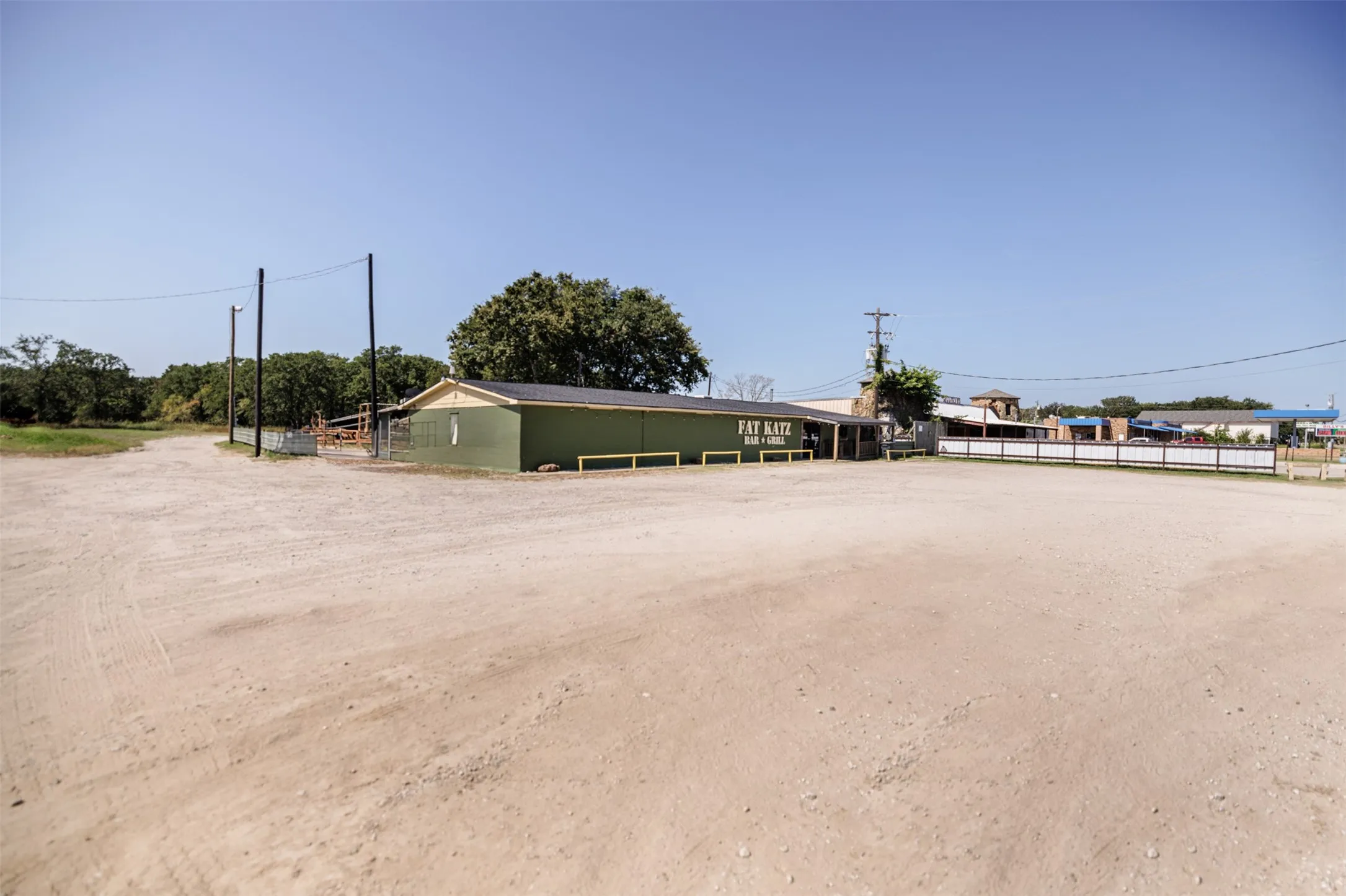 Business For Sale in Hunt County , 1433 E State Highway 276, West Tawakoni, Texas 75474, 0, 0, Garage spaces, 0 Sqft, built in 1970, Preowned, Price $525,000, mls#21141206, Real Estate Agent in West Tawakoni, Homes For Sale in Hunt county, Homes For Sale in West Tawakoni, Realtor in West Tawakoni Texas, Real Estate Brokerage Independent Realty Texas, Luminita Cordes Realtor