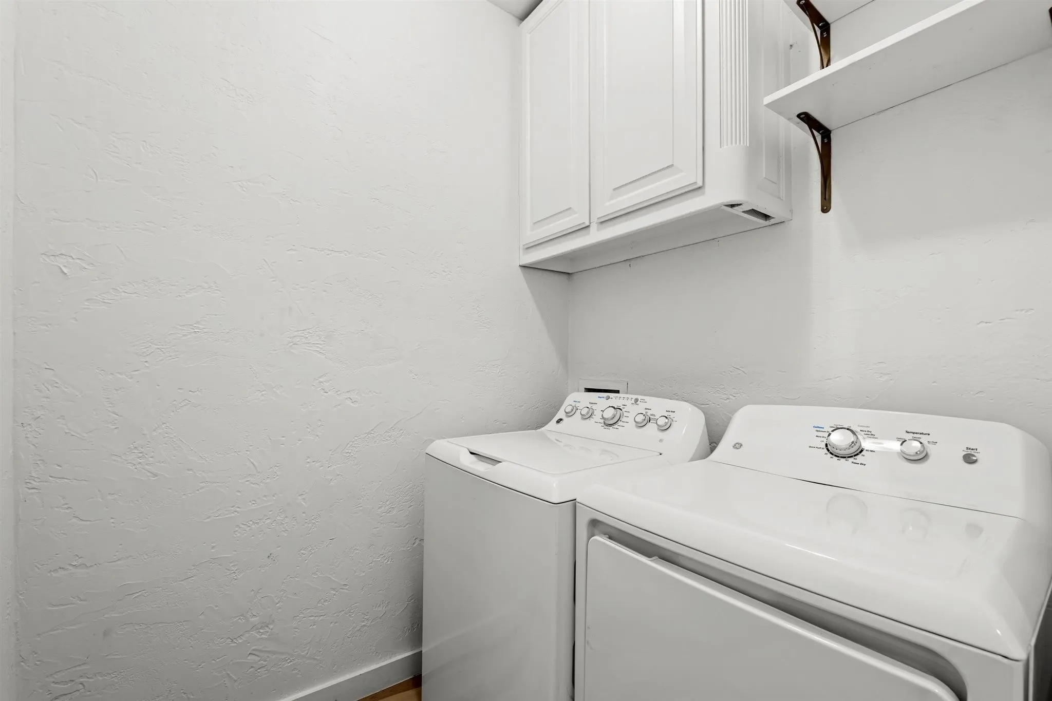 Single Family Residence For Sale in Mc Lennan County , 3100 N 27th Street, Waco, Texas 76708, 3 Bedroom, 2 Bathroom, Garage spaces, 1,620 Sqft, built in 1949, Preowned, mls#21138929, Real Estate Agent in Waco, Homes For Sale in Mc Lennan county, Homes For Sale in Waco, Realtor in Waco Texas, Real Estate Brokerage Independent Realty Texas, Luminita Cordes Realtor