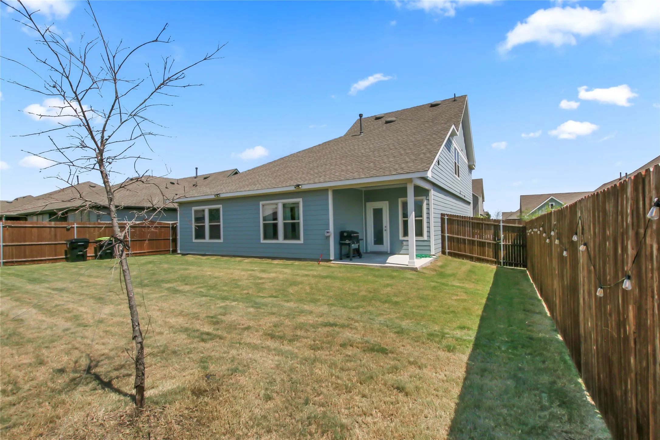 Single Family Residence For Sale in Cooke County , 755 Amelia Court, Pilot Point, Texas 76258, 4 Bedroom, 3 Bathroom, 2 Garage spaces, 2,146 Sqft, built in 2022, Preowned, mls#21139767, Real Estate Agent in Pilot Point, Homes For Sale in Cooke county, Homes For Sale in Pilot Point, Realtor in Pilot Point Texas, Real Estate Brokerage Independent Realty Texas, Luminita Cordes Realtor