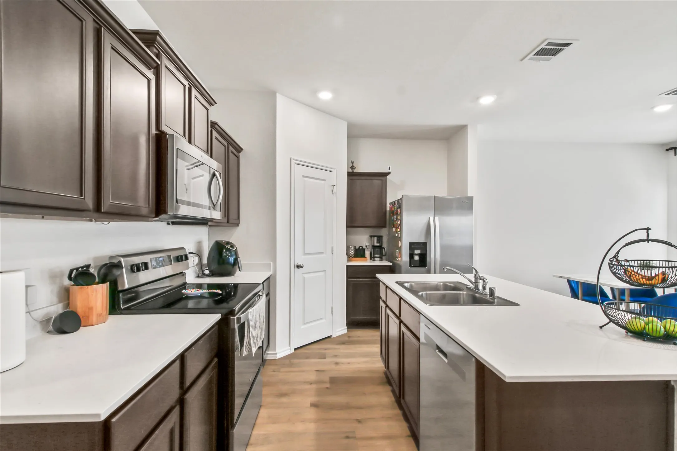 Single Family Residence For Sale in Cooke County , 755 Amelia Court, Pilot Point, Texas 76258, 4 Bedroom, 3 Bathroom, 2 Garage spaces, 2,146 Sqft, built in 2022, Preowned, mls#21139767, Real Estate Agent in Pilot Point, Homes For Sale in Cooke county, Homes For Sale in Pilot Point, Realtor in Pilot Point Texas, Real Estate Brokerage Independent Realty Texas, Luminita Cordes Realtor