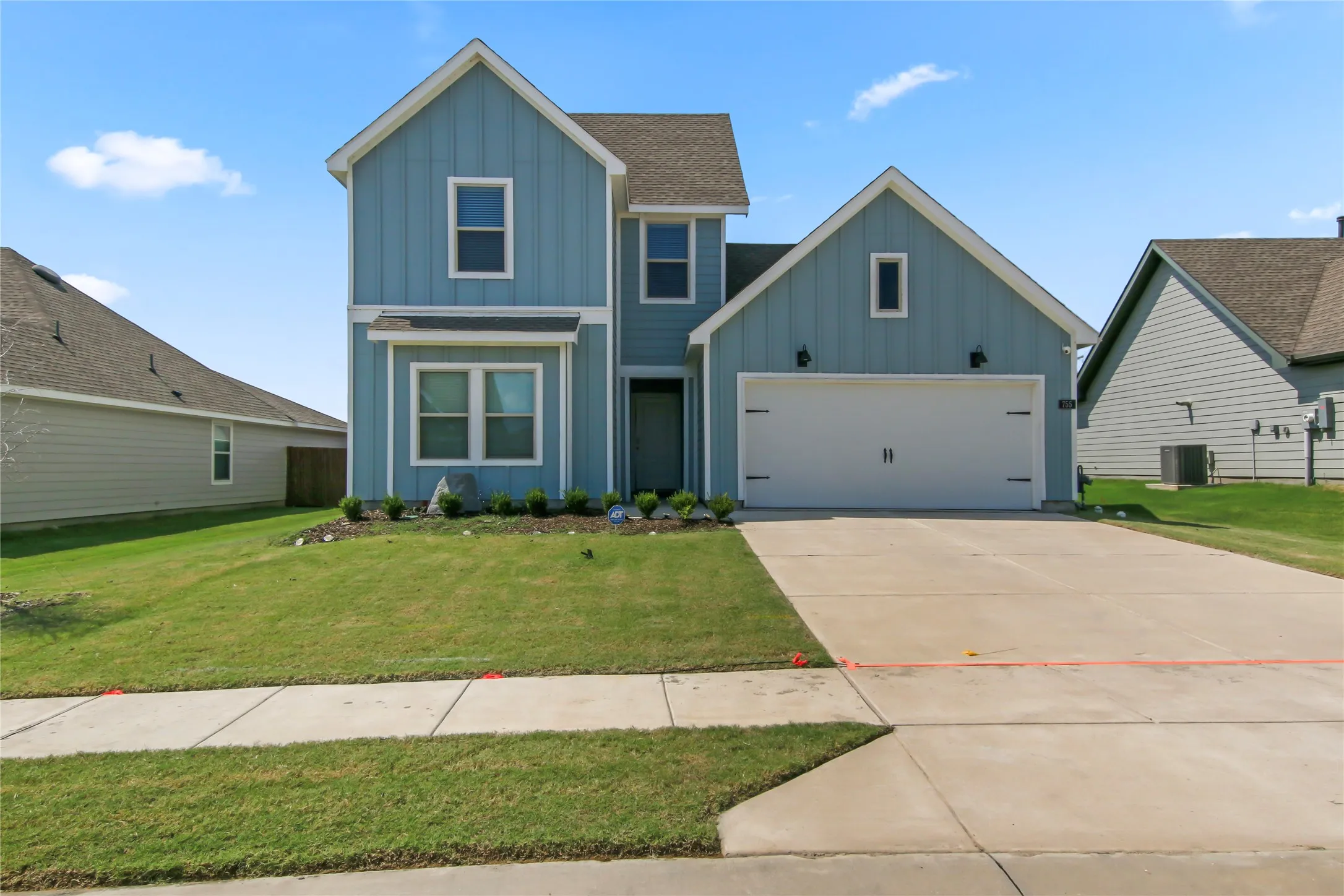 Single Family Residence For Sale in Cooke County , 755 Amelia Court, Pilot Point, Texas 76258, 4 Bedroom, 3 Bathroom, 2 Garage spaces, 2,146 Sqft, built in 2022, Preowned, mls#21139767, Real Estate Agent in Pilot Point, Homes For Sale in Cooke county, Homes For Sale in Pilot Point, Realtor in Pilot Point Texas, Real Estate Brokerage Independent Realty Texas, Luminita Cordes Realtor