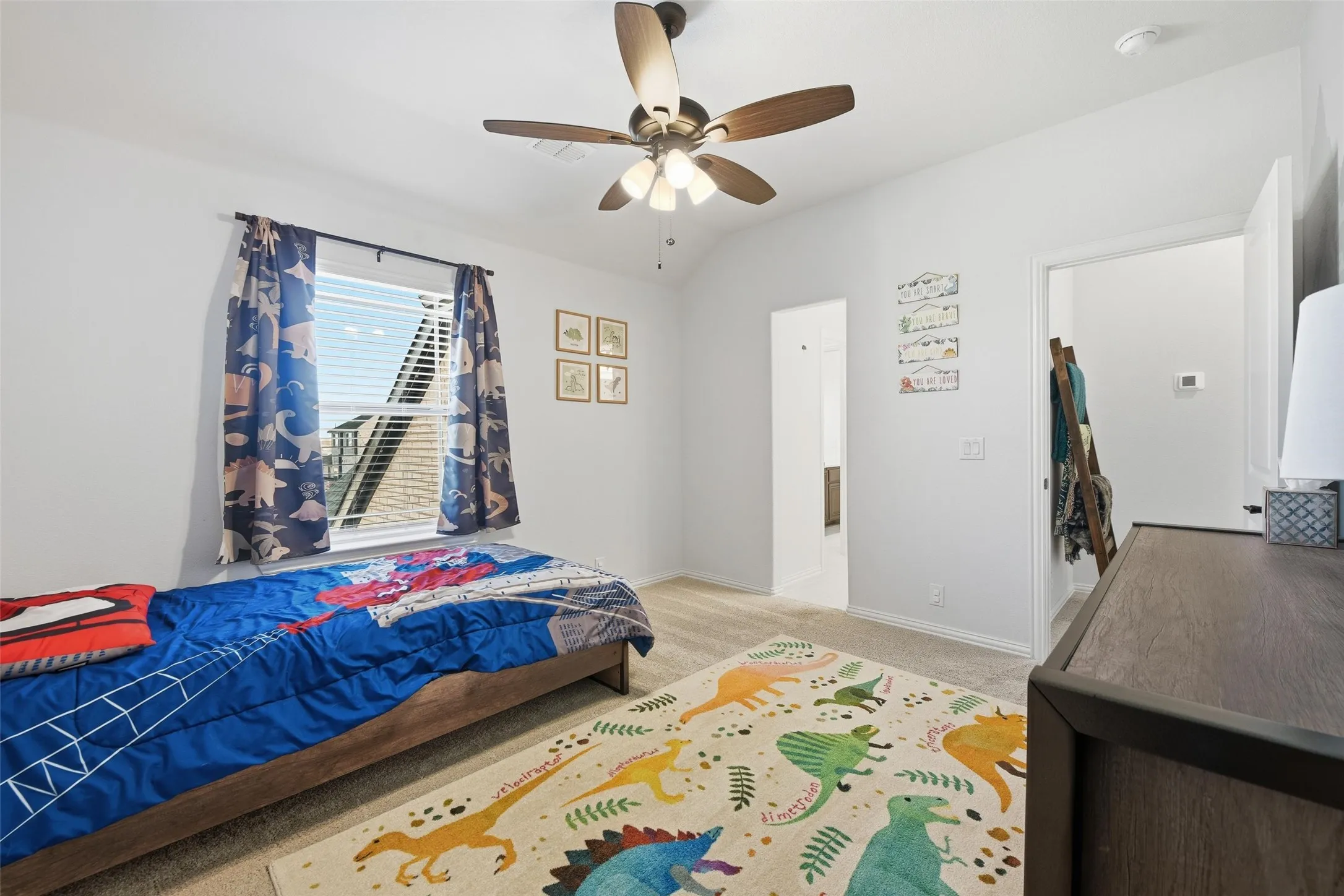 Single Family Residence For Sale in Denton County , 222 Lakewood Lane, Ponder, Texas 76259, 5 Bedroom, 4 Bathroom, 3 Garage spaces, 3,282 Sqft, built in 2023, Preowned, mls#21141507, Real Estate Agent in Ponder, Homes For Sale in Denton county, Homes For Sale in Ponder, Realtor in Ponder Texas, Real Estate Brokerage Independent Realty Texas, Luminita Cordes Realtor