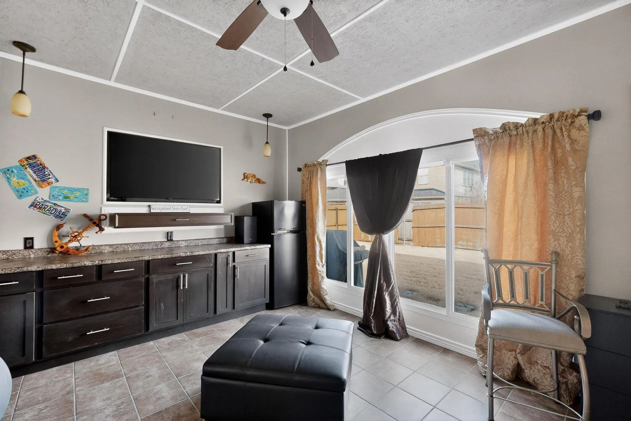 Single Family Residence For Sale in Hunt County , 3020 Glenoaks Drive, Royse City, Texas 75189, 3 Bedrooms, 3 Bathrooms, 3 Garage spaces, 2,534 Sqft, built in 2009, Preowned, Price $455,000, mls#21138522, Real Estate Agent in Royse City, Homes For Sale in Hunt county, Homes For Sale in Royse City, Realtor in Royse City Texas, Real Estate Brokerage Independent Realty Texas, Luminita Cordes Realtor