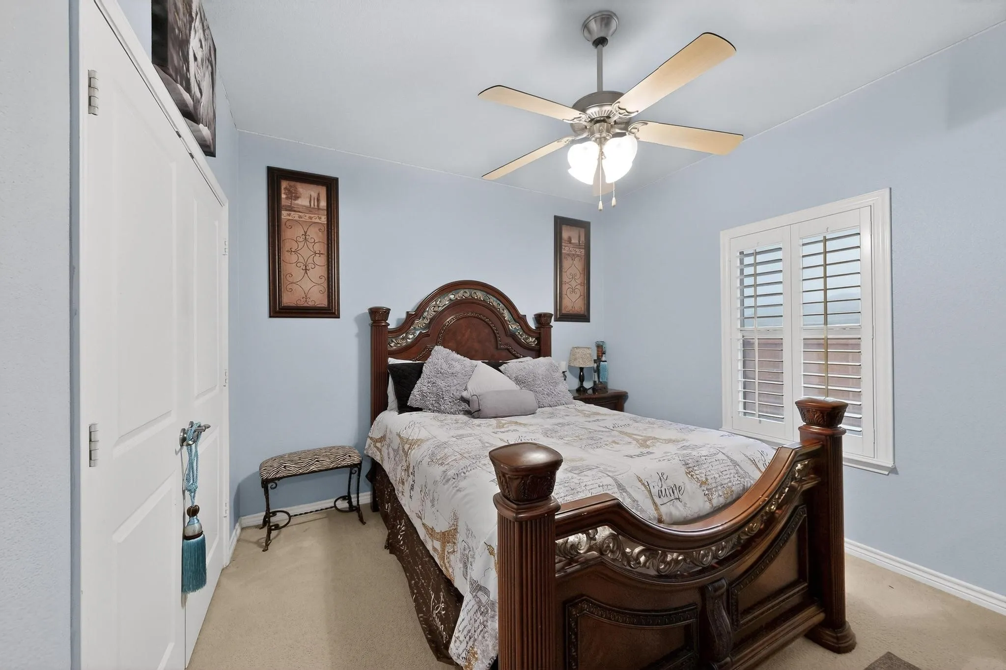 Single Family Residence For Sale in Hunt County , 3020 Glenoaks Drive, Royse City, Texas 75189, 3 Bedrooms, 3 Bathrooms, 3 Garage spaces, 2,534 Sqft, built in 2009, Preowned, Price $455,000, mls#21138522, Real Estate Agent in Royse City, Homes For Sale in Hunt county, Homes For Sale in Royse City, Realtor in Royse City Texas, Real Estate Brokerage Independent Realty Texas, Luminita Cordes Realtor