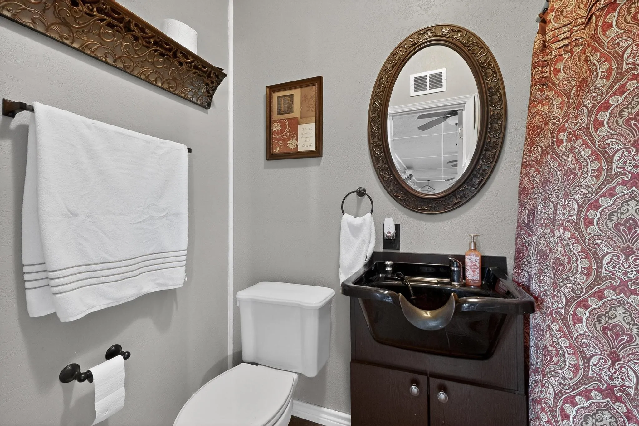 Single Family Residence For Sale in Hunt County , 3020 Glenoaks Drive, Royse City, Texas 75189, 3 Bedrooms, 3 Bathrooms, 3 Garage spaces, 2,534 Sqft, built in 2009, Preowned, Price $455,000, mls#21138522, Real Estate Agent in Royse City, Homes For Sale in Hunt county, Homes For Sale in Royse City, Realtor in Royse City Texas, Real Estate Brokerage Independent Realty Texas, Luminita Cordes Realtor