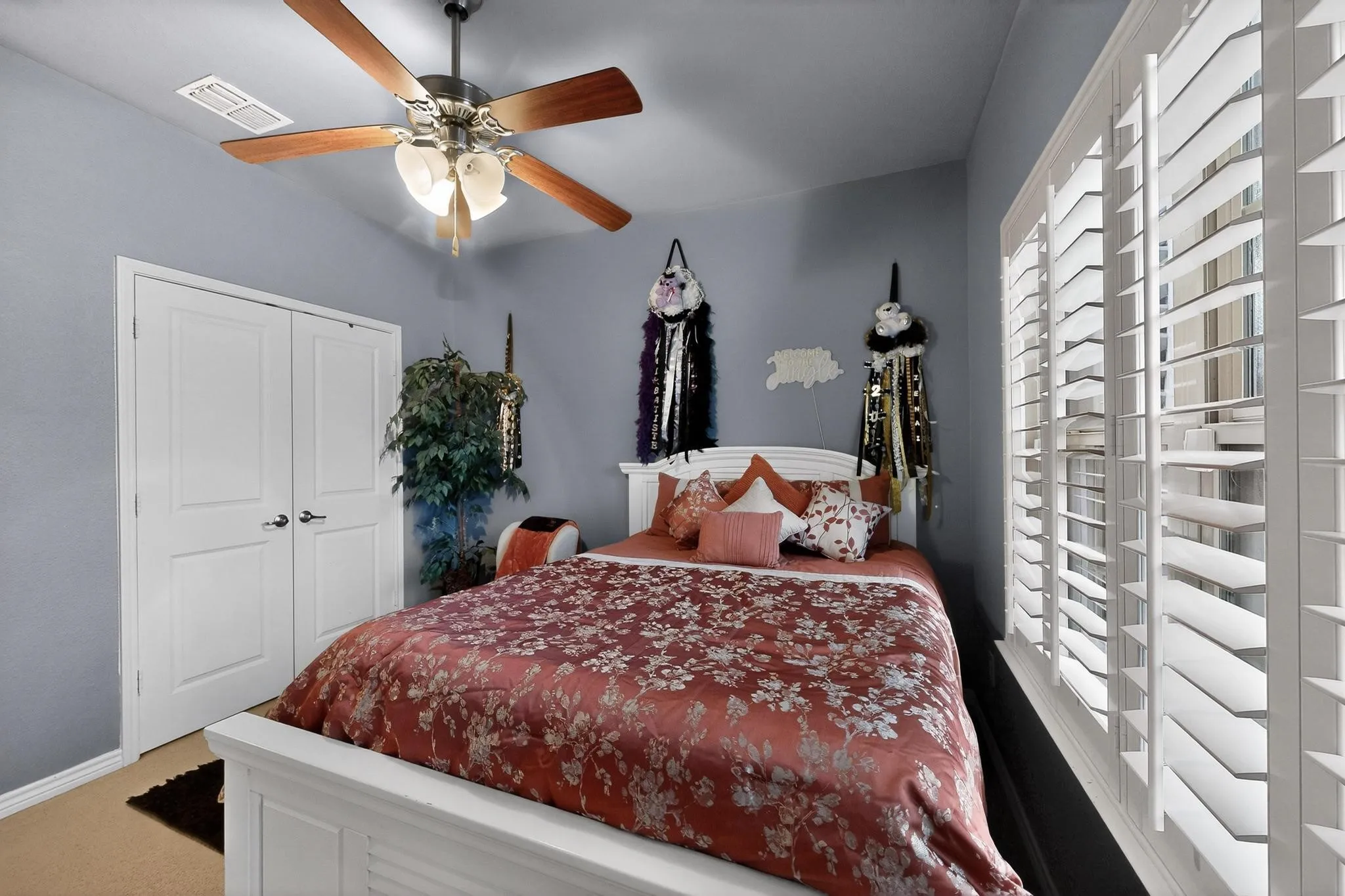 Single Family Residence For Sale in Hunt County , 3020 Glenoaks Drive, Royse City, Texas 75189, 3 Bedrooms, 3 Bathrooms, 3 Garage spaces, 2,534 Sqft, built in 2009, Preowned, Price $455,000, mls#21138522, Real Estate Agent in Royse City, Homes For Sale in Hunt county, Homes For Sale in Royse City, Realtor in Royse City Texas, Real Estate Brokerage Independent Realty Texas, Luminita Cordes Realtor