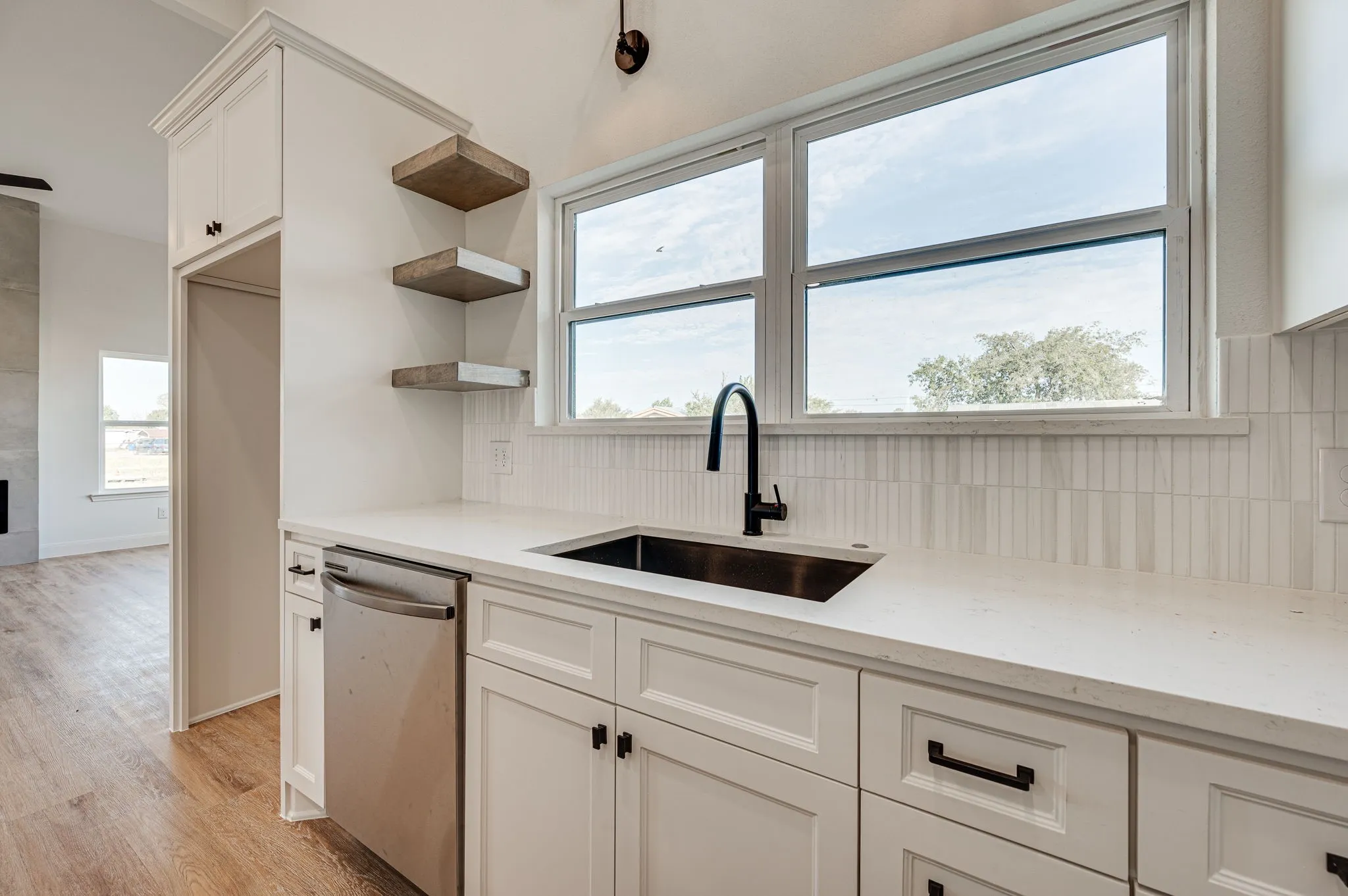 Single Family Residence For Sale in Hunt County , 413 Caro Drive, West Tawakoni, Texas 75474, 3 Bedroom, 2 Bathroom, 2 Garage spaces, 1,558 Sqft, built in 2026, New Construction - Incomplete, mls#21142050, Real Estate Agent in West Tawakoni, Homes For Sale in Hunt county, Homes For Sale in West Tawakoni, Realtor in West Tawakoni Texas, Real Estate Brokerage Independent Realty Texas, Luminita Cordes Realtor