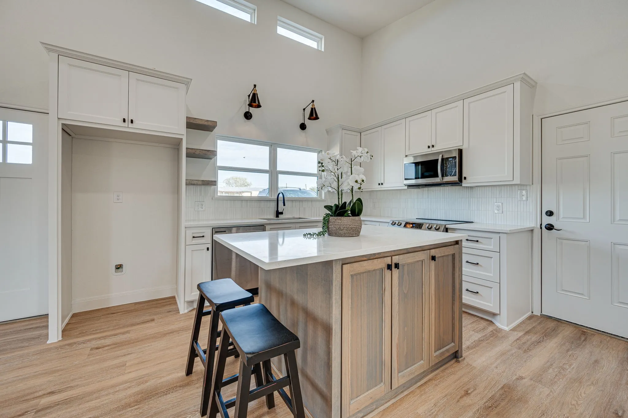 Single Family Residence For Sale in Hunt County , 413 Caro Drive, West Tawakoni, Texas 75474, 3 Bedroom, 2 Bathroom, 2 Garage spaces, 1,558 Sqft, built in 2026, New Construction - Incomplete, mls#21142050, Real Estate Agent in West Tawakoni, Homes For Sale in Hunt county, Homes For Sale in West Tawakoni, Realtor in West Tawakoni Texas, Real Estate Brokerage Independent Realty Texas, Luminita Cordes Realtor