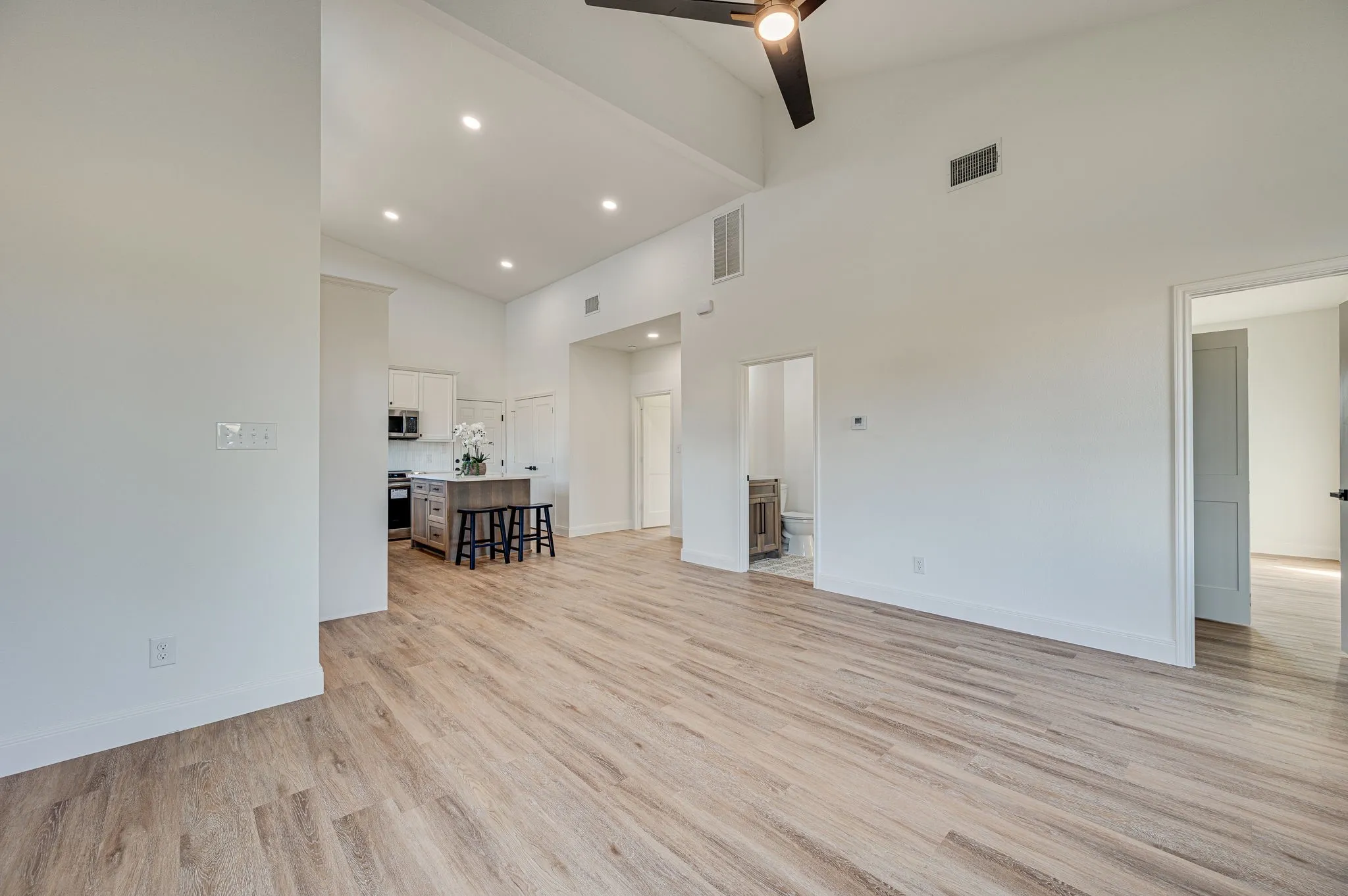 Single Family Residence For Sale in Hunt County , 413 Caro Drive, West Tawakoni, Texas 75474, 3 Bedroom, 2 Bathroom, 2 Garage spaces, 1,558 Sqft, built in 2026, New Construction - Incomplete, mls#21142050, Real Estate Agent in West Tawakoni, Homes For Sale in Hunt county, Homes For Sale in West Tawakoni, Realtor in West Tawakoni Texas, Real Estate Brokerage Independent Realty Texas, Luminita Cordes Realtor