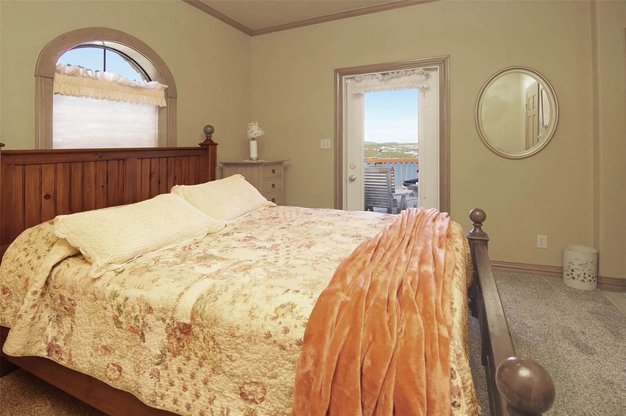 Single Family Residence For Sale in Palo Pinto County , 200 Oyster Bay, Graford, Texas 76449, 4 Bedroom, 4 Bathroom, 3 Garage spaces, 4,900 Sqft, built in 1999, Preowned, mls#21129845, Real Estate Agent in Graford, Homes For Sale in Palo Pinto county, Homes For Sale in Graford, Realtor in Graford Texas, Real Estate Brokerage Independent Realty Texas, Luminita Cordes Realtor