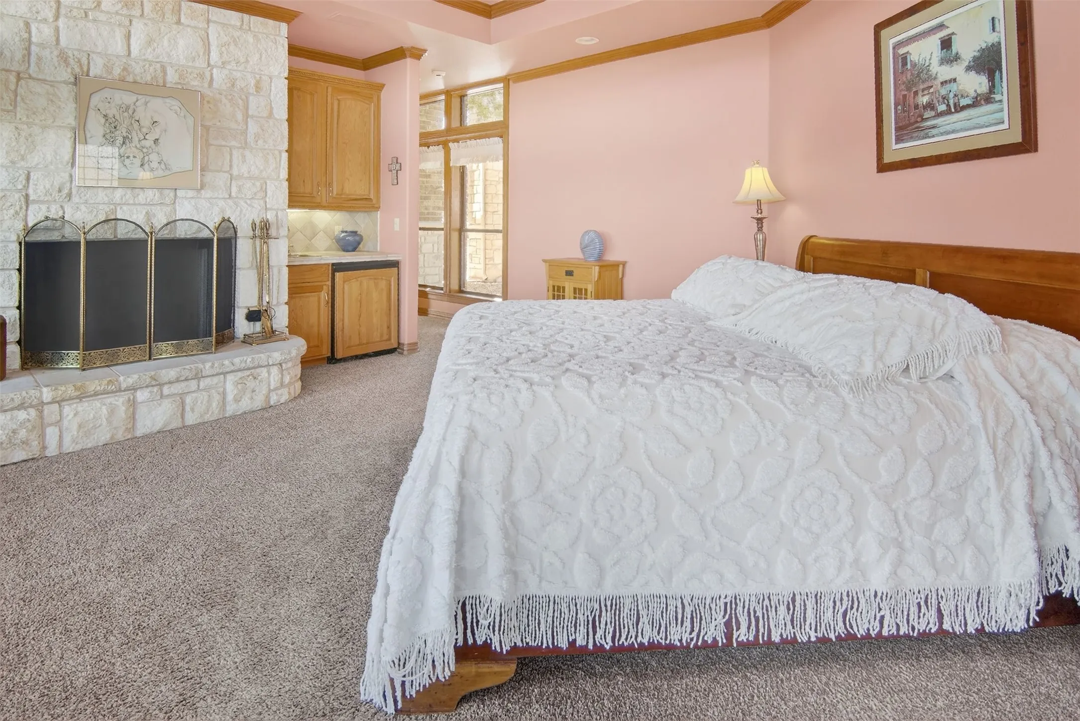 Single Family Residence For Sale in Palo Pinto County , 200 Oyster Bay, Graford, Texas 76449, 4 Bedroom, 4 Bathroom, 3 Garage spaces, 4,900 Sqft, built in 1999, Preowned, mls#21129845, Real Estate Agent in Graford, Homes For Sale in Palo Pinto county, Homes For Sale in Graford, Realtor in Graford Texas, Real Estate Brokerage Independent Realty Texas, Luminita Cordes Realtor