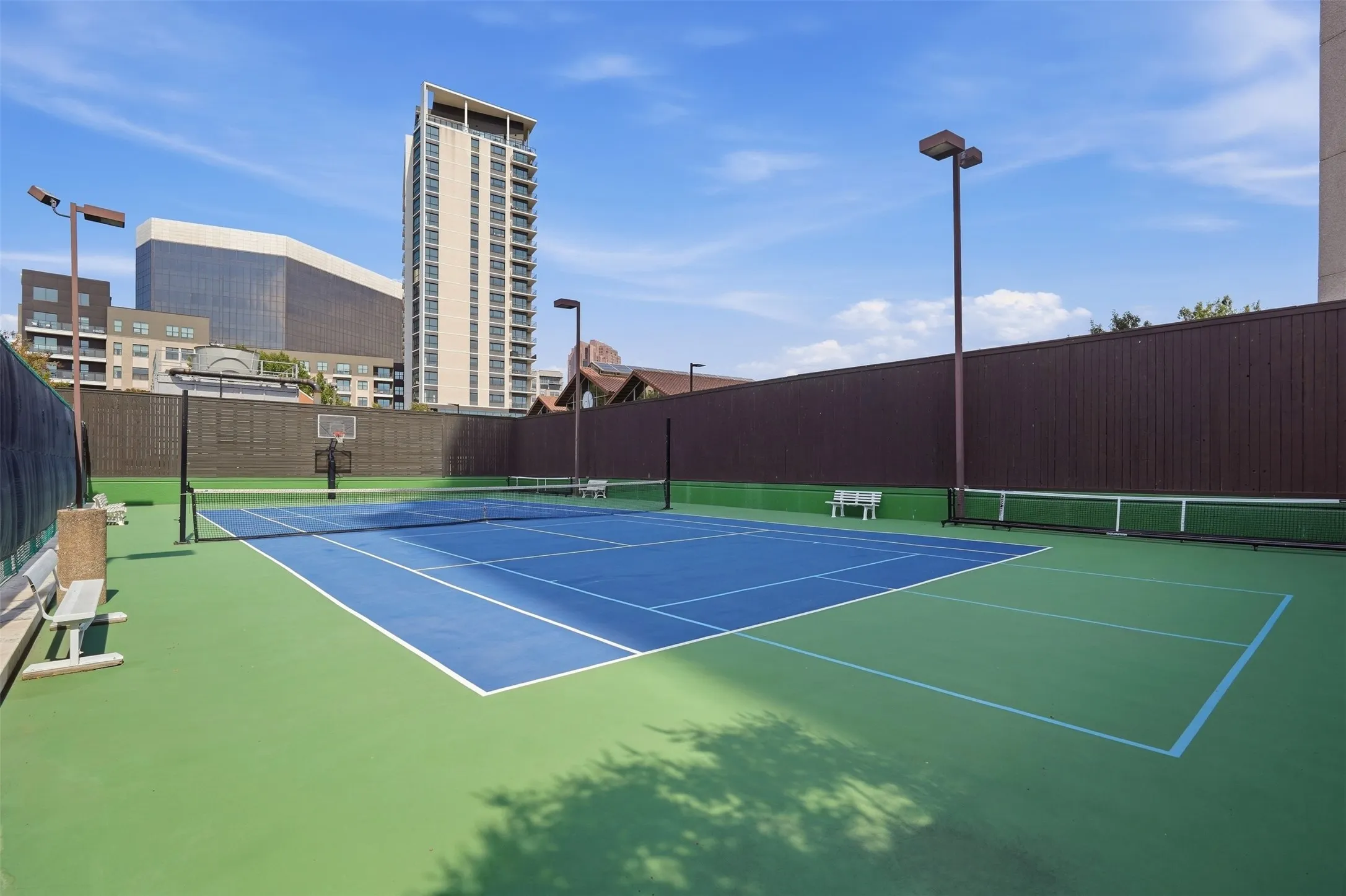 Condominium For Sale in Dallas County , 3030 Mckinney Avenue 2305, Dallas, Texas 75204, 3 Bedroom, 3 Bathroom, 2 Garage spaces, 2,760 Sqft, built in 1981, Preowned, mls#21141621, Real Estate Agent in Dallas, Homes For Sale in Dallas county, Homes For Sale in Dallas, Realtor in Dallas Texas, Real Estate Brokerage Independent Realty Texas, Luminita Cordes Realtor