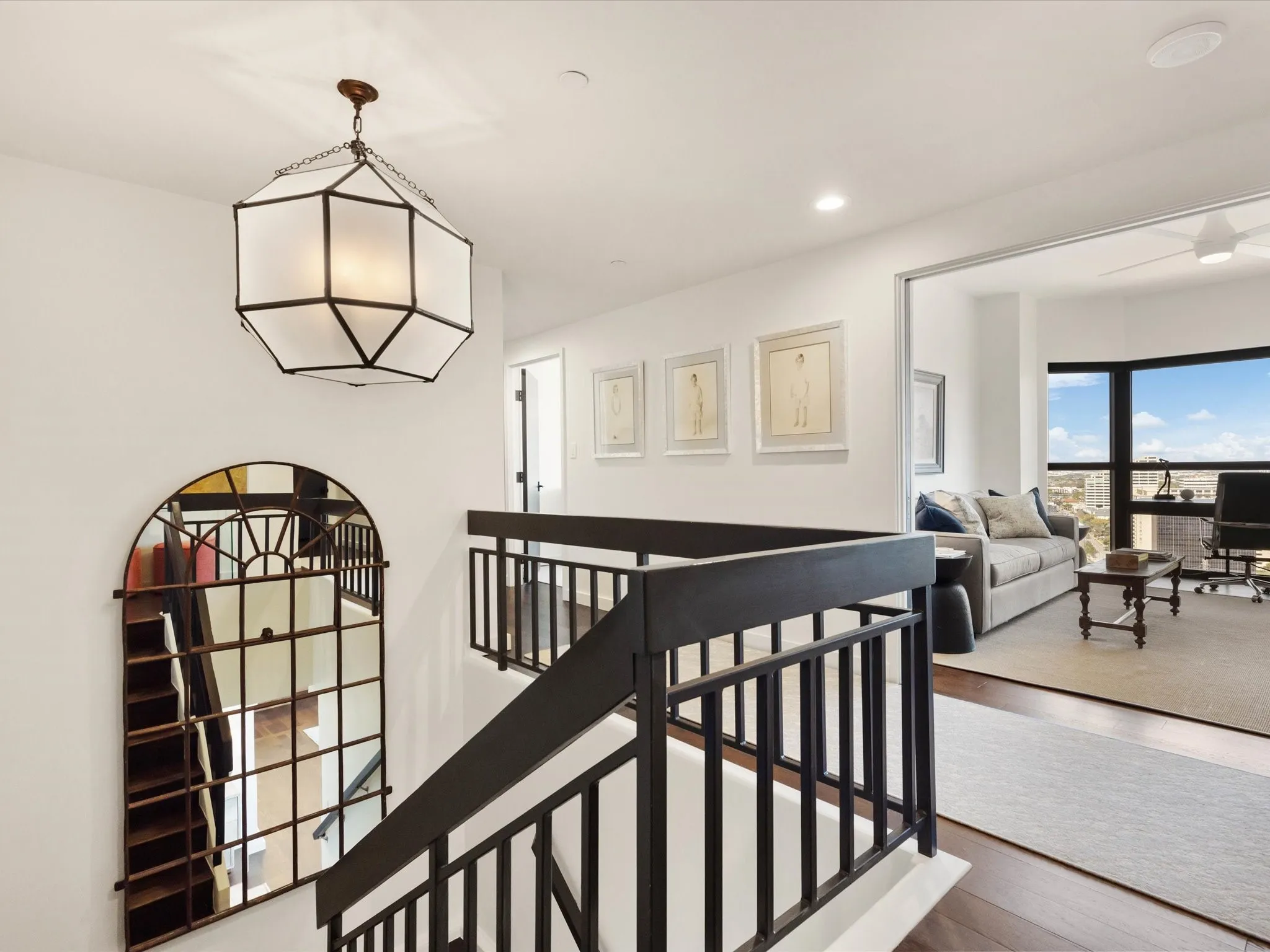 Condominium For Sale in Dallas County , 3030 Mckinney Avenue 2305, Dallas, Texas 75204, 3 Bedroom, 3 Bathroom, 2 Garage spaces, 2,760 Sqft, built in 1981, Preowned, mls#21141621, Real Estate Agent in Dallas, Homes For Sale in Dallas county, Homes For Sale in Dallas, Realtor in Dallas Texas, Real Estate Brokerage Independent Realty Texas, Luminita Cordes Realtor