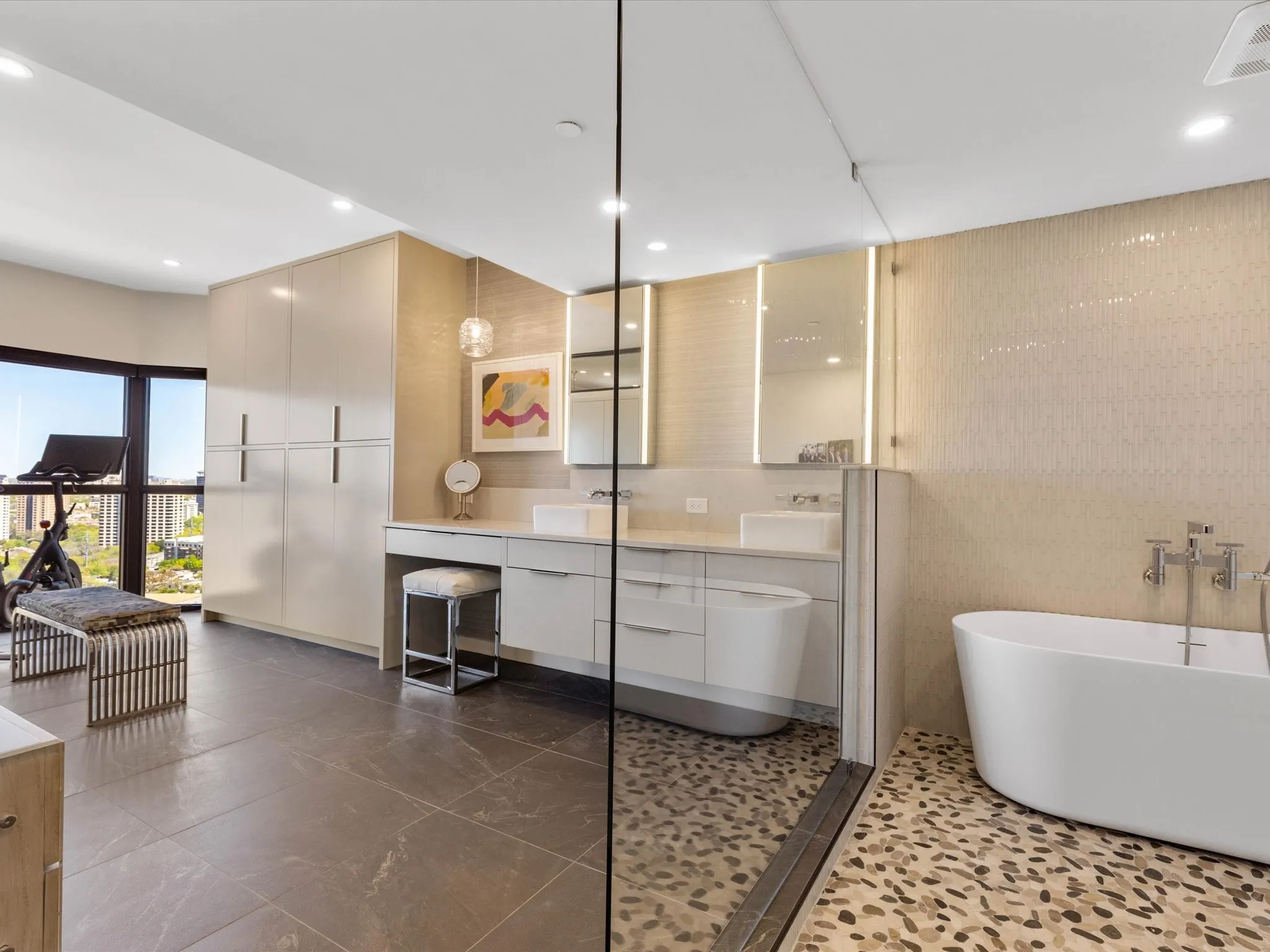 Condominium For Sale in Dallas County , 3030 Mckinney Avenue 2305, Dallas, Texas 75204, 3 Bedroom, 3 Bathroom, 2 Garage spaces, 2,760 Sqft, built in 1981, Preowned, mls#21141621, Real Estate Agent in Dallas, Homes For Sale in Dallas county, Homes For Sale in Dallas, Realtor in Dallas Texas, Real Estate Brokerage Independent Realty Texas, Luminita Cordes Realtor