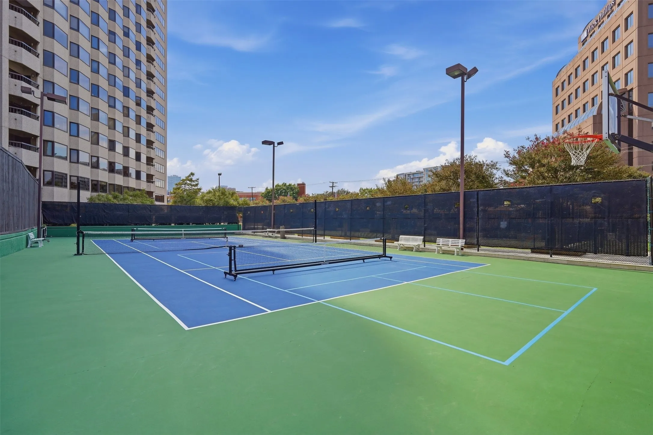 Condominium For Sale in Dallas County , 3030 Mckinney Avenue 2305, Dallas, Texas 75204, 3 Bedroom, 3 Bathroom, 2 Garage spaces, 2,760 Sqft, built in 1981, Preowned, mls#21141621, Real Estate Agent in Dallas, Homes For Sale in Dallas county, Homes For Sale in Dallas, Realtor in Dallas Texas, Real Estate Brokerage Independent Realty Texas, Luminita Cordes Realtor