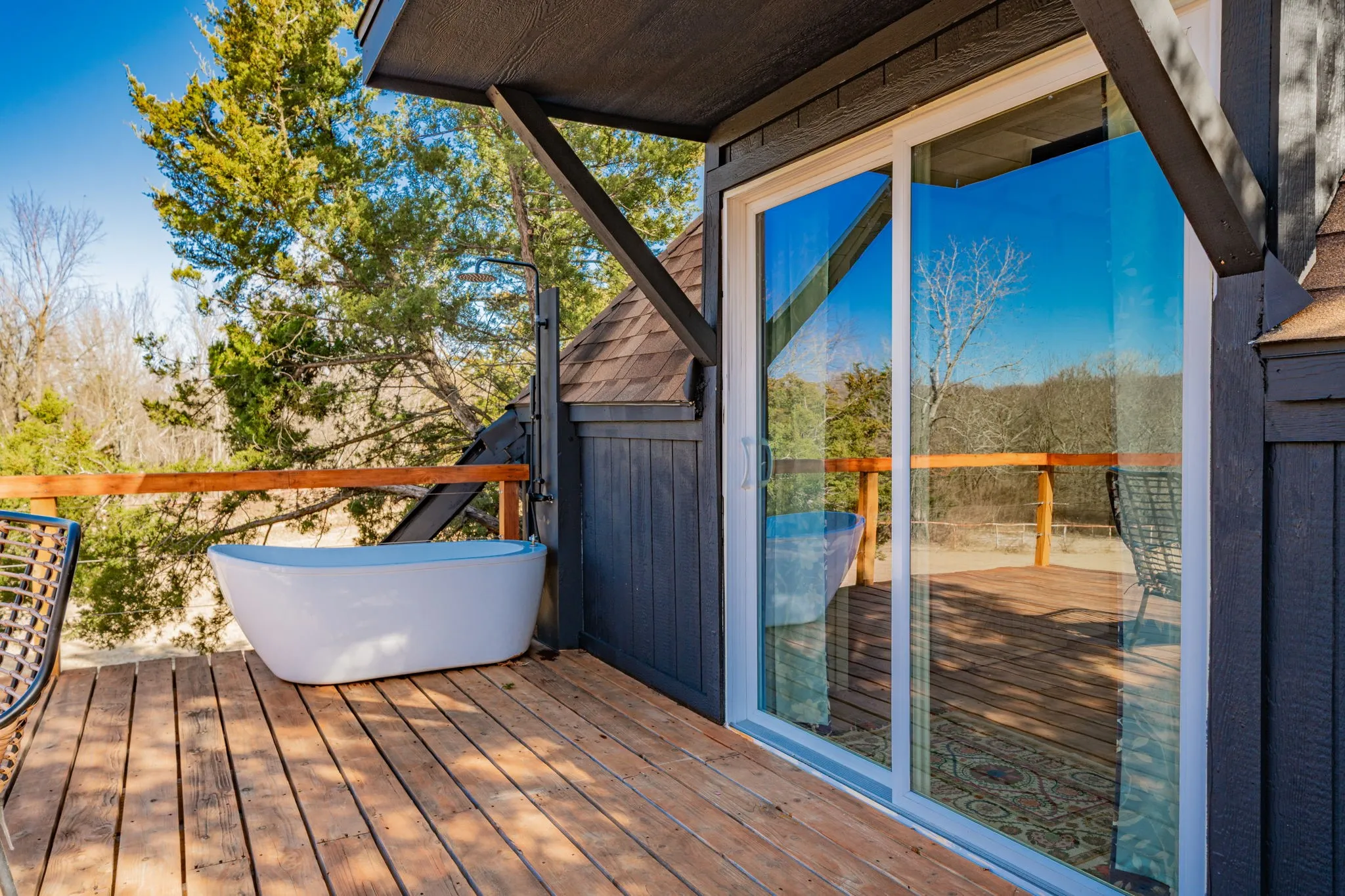 Single Family Residence For Sale in Grayson County , 691 Bear Road, Van Alstyne, Texas 75495, 4 Bedroom, 5 Bathroom, Garage spaces, 4,099 Sqft, built in 1989, Price $799,000, mls#21142262, Real Estate Agent in Van Alstyne, Homes For Sale in Grayson county, Homes For Sale in Van Alstyne, Realtor in Van Alstyne Texas, Real Estate Brokerage Independent Realty Texas, Luminita Cordes Realtor