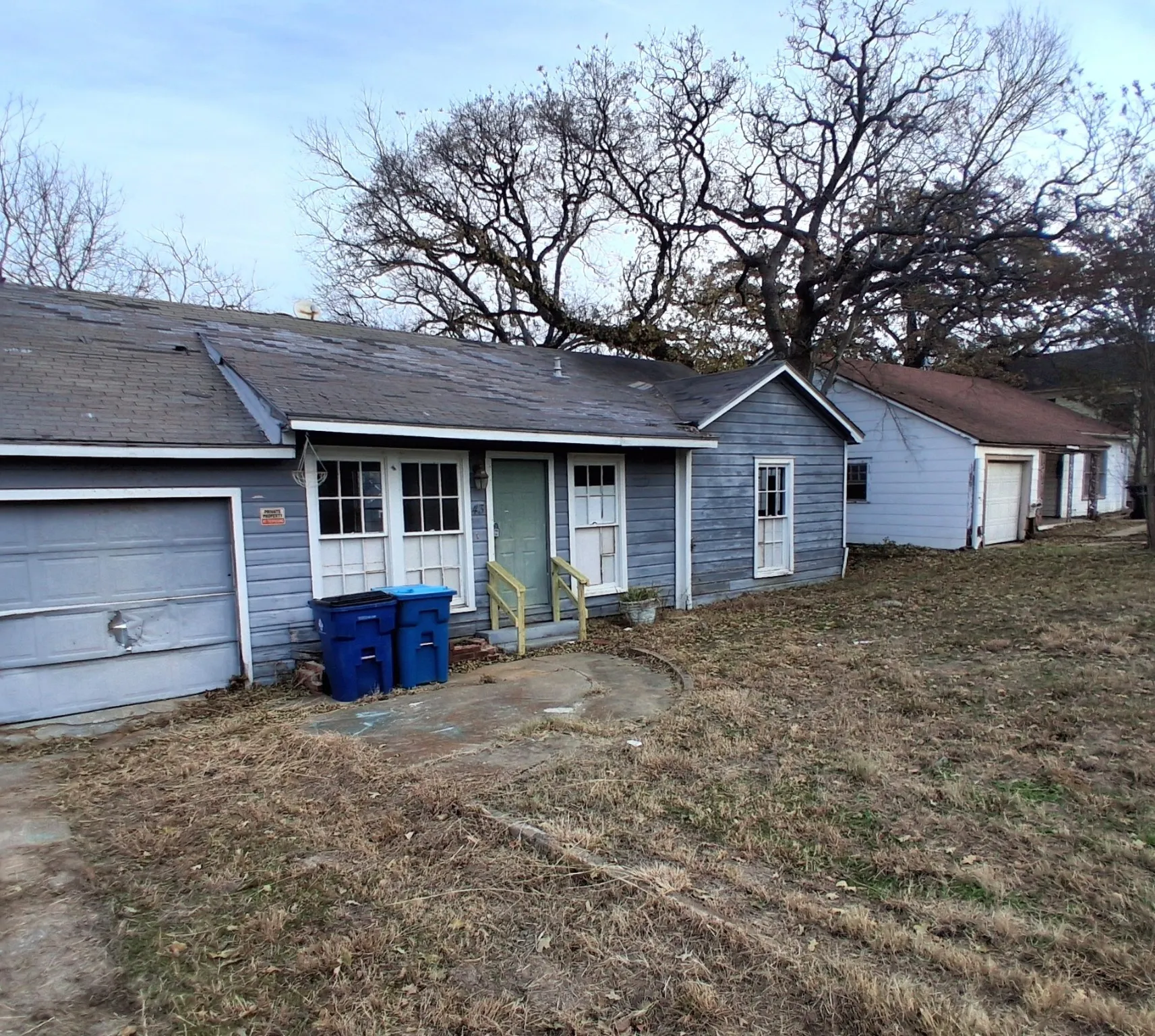 Single Family Residence For Sale in Grayson County , 43 W Parnell Street, Denison, Texas 75020, 2 Bedrooms, 1 Bathroom, 1 Garage spaces, 1,254 Sqft, built in 1940, Price $74,900, mls#21141391, Real Estate Agent in Denison, Homes For Sale in Grayson county, Homes For Sale in Denison, Realtor in Denison Texas, Real Estate Brokerage Independent Realty Texas, Luminita Cordes Realtor