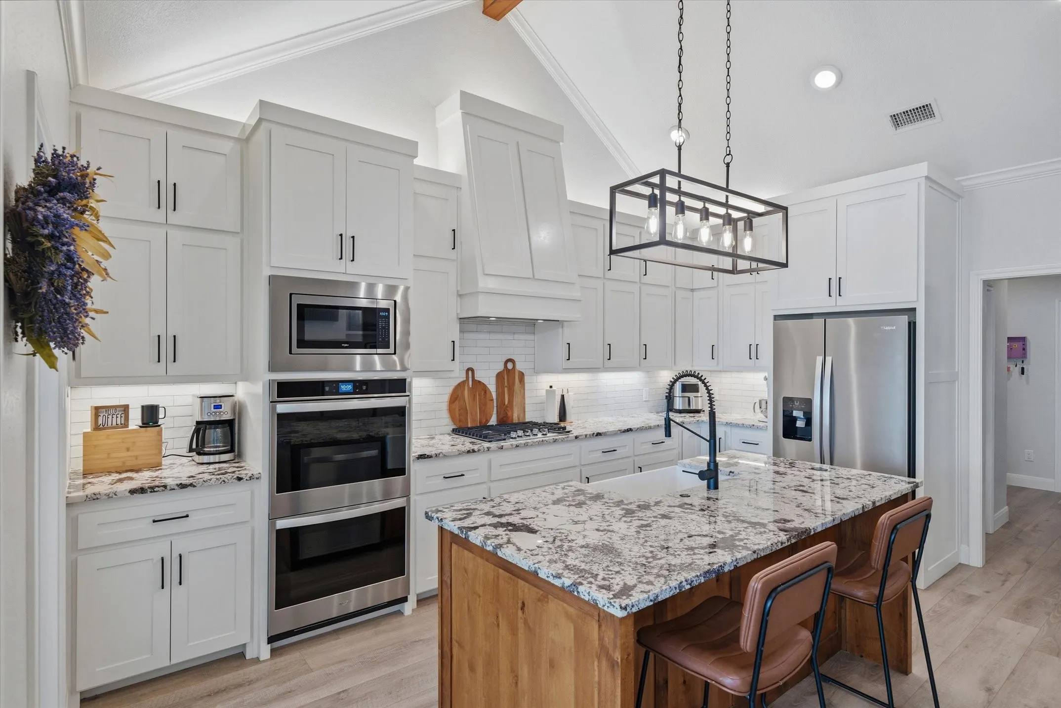 Single Family Residence For Sale in Van Zandt County , 1825 Meadowview, Canton, Texas 75103, 3 Bedroom, 2 Bathroom, 2 Garage spaces, 1,920 Sqft, built in 2022, mls#21141876, Real Estate Agent in Canton, Homes For Sale in Van Zandt county, Homes For Sale in Canton, Realtor in Canton Texas, Real Estate Brokerage Independent Realty Texas, Luminita Cordes Realtor