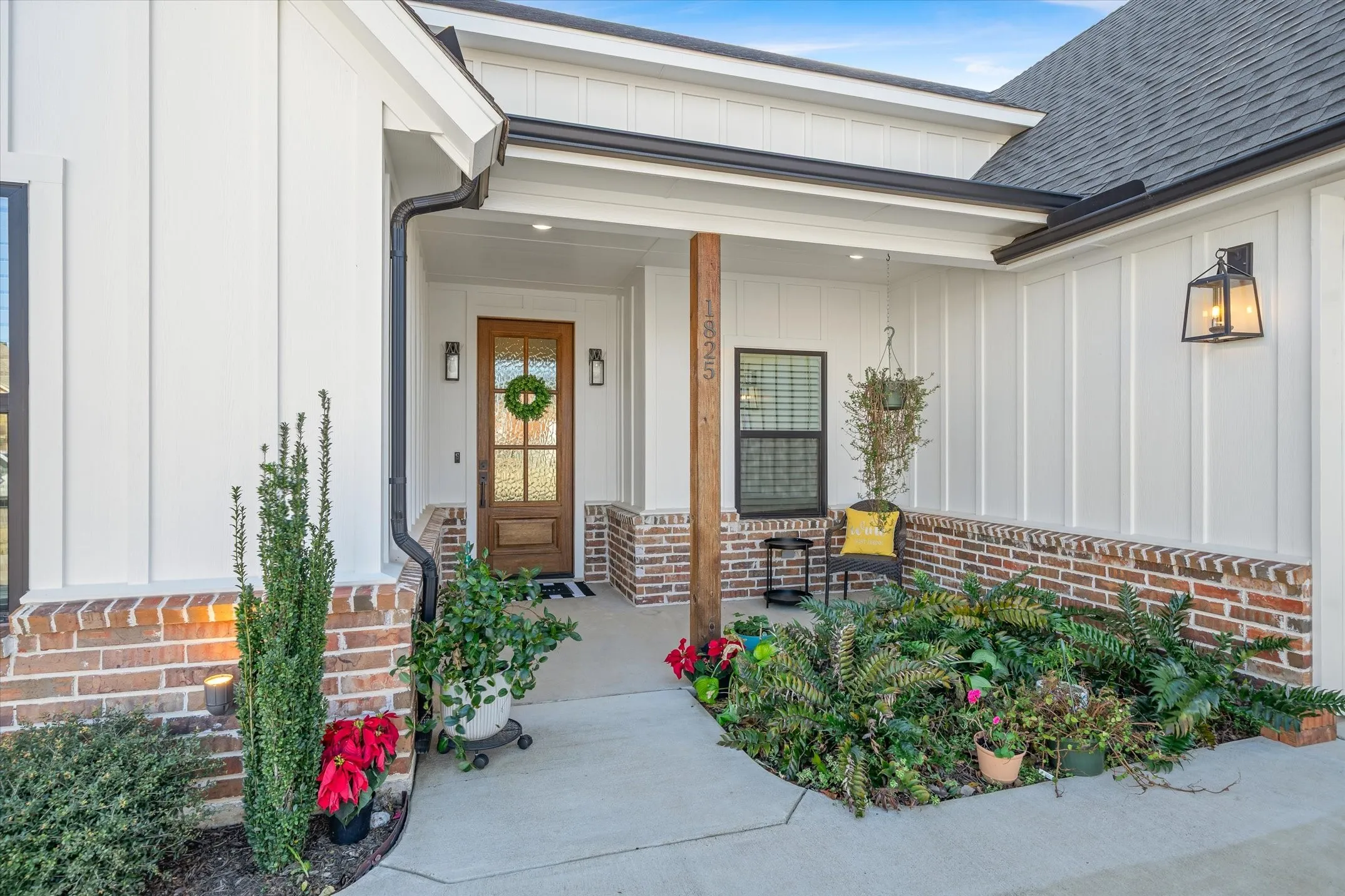 Single Family Residence For Sale in Van Zandt County , 1825 Meadowview, Canton, Texas 75103, 3 Bedroom, 2 Bathroom, 2 Garage spaces, 1,920 Sqft, built in 2022, mls#21141876, Real Estate Agent in Canton, Homes For Sale in Van Zandt county, Homes For Sale in Canton, Realtor in Canton Texas, Real Estate Brokerage Independent Realty Texas, Luminita Cordes Realtor