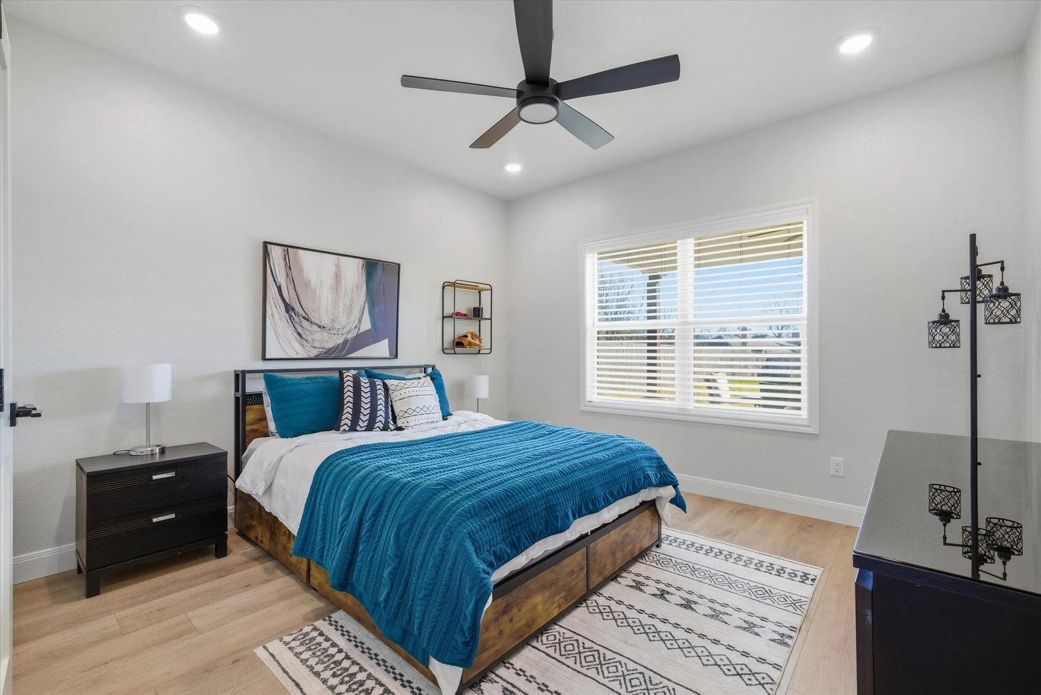 Single Family Residence For Sale in Van Zandt County , 1825 Meadowview, Canton, Texas 75103, 3 Bedroom, 2 Bathroom, 2 Garage spaces, 1,920 Sqft, built in 2022, mls#21141876, Real Estate Agent in Canton, Homes For Sale in Van Zandt county, Homes For Sale in Canton, Realtor in Canton Texas, Real Estate Brokerage Independent Realty Texas, Luminita Cordes Realtor