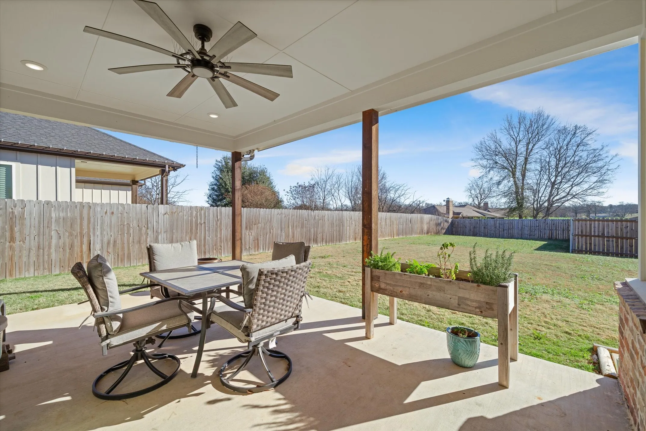 Single Family Residence For Sale in Van Zandt County , 1825 Meadowview, Canton, Texas 75103, 3 Bedroom, 2 Bathroom, 2 Garage spaces, 1,920 Sqft, built in 2022, mls#21141876, Real Estate Agent in Canton, Homes For Sale in Van Zandt county, Homes For Sale in Canton, Realtor in Canton Texas, Real Estate Brokerage Independent Realty Texas, Luminita Cordes Realtor