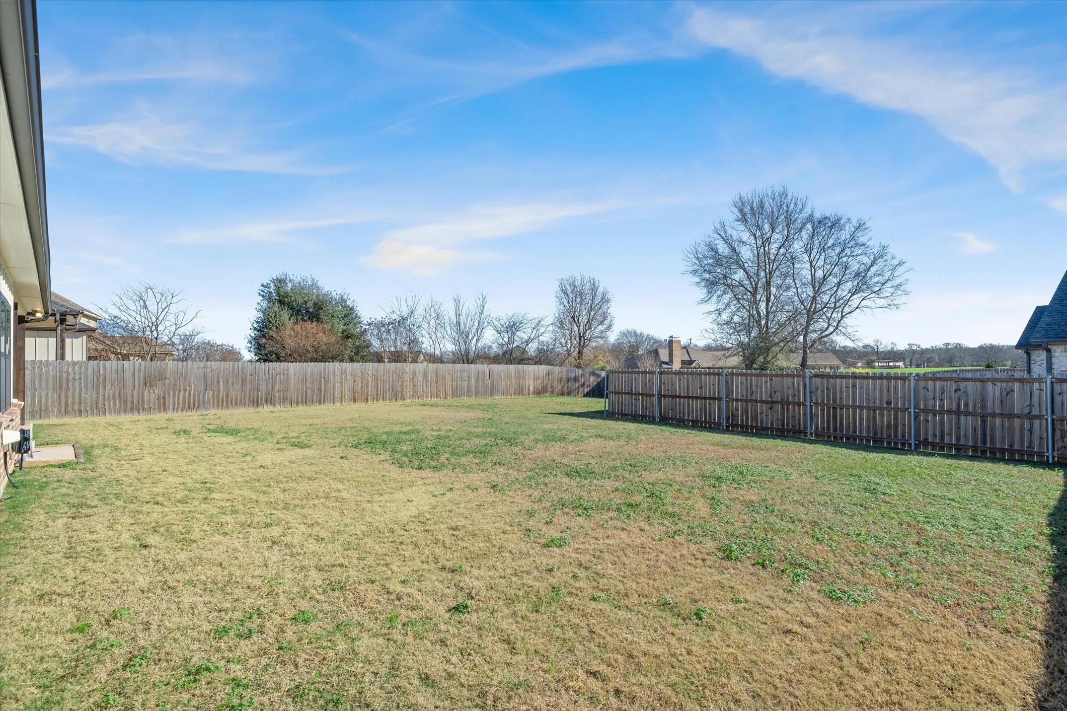 Single Family Residence For Sale in Van Zandt County , 1825 Meadowview, Canton, Texas 75103, 3 Bedroom, 2 Bathroom, 2 Garage spaces, 1,920 Sqft, built in 2022, mls#21141876, Real Estate Agent in Canton, Homes For Sale in Van Zandt county, Homes For Sale in Canton, Realtor in Canton Texas, Real Estate Brokerage Independent Realty Texas, Luminita Cordes Realtor
