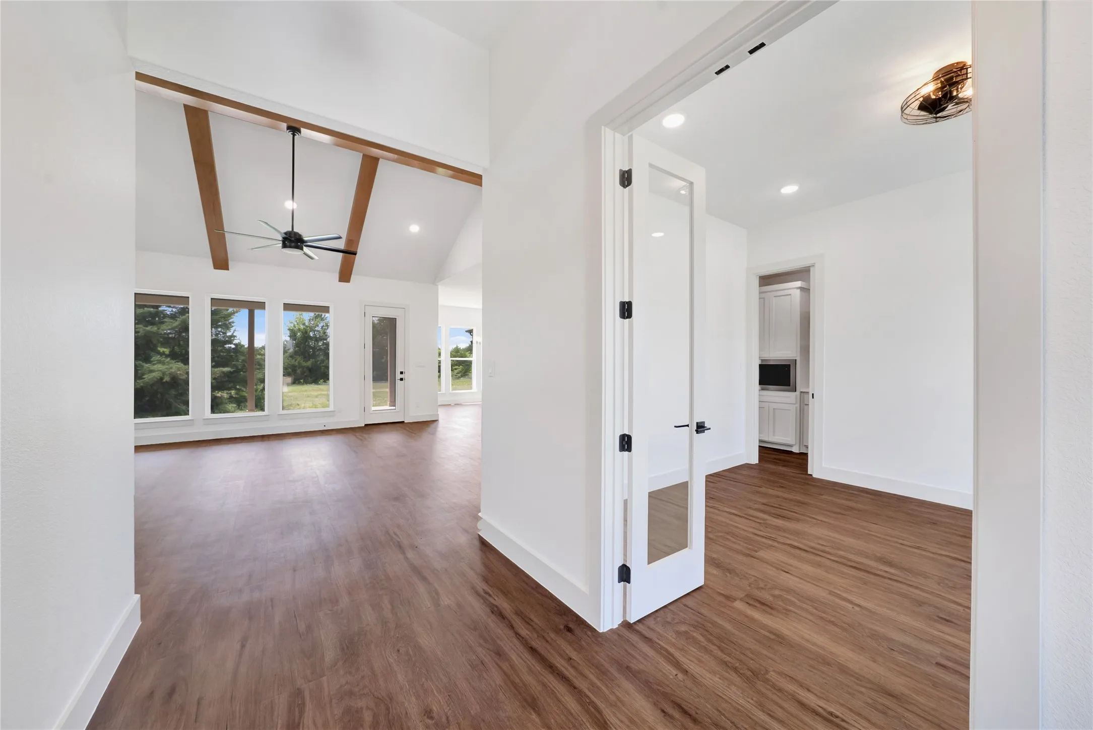 Single Family Residence For Sale in Hunt County , 3590 Evergreen Lane, Caddo Mills, Texas 75135, 4 Bedroom, 4 Bathroom, 2 Garage spaces, 2,881 Sqft, built in 2025, mls#21142664, Real Estate Agent in Caddo Mills, Homes For Sale in Hunt county, Homes For Sale in Caddo Mills, Realtor in Caddo Mills Texas, Real Estate Brokerage Independent Realty Texas, Luminita Cordes Realtor