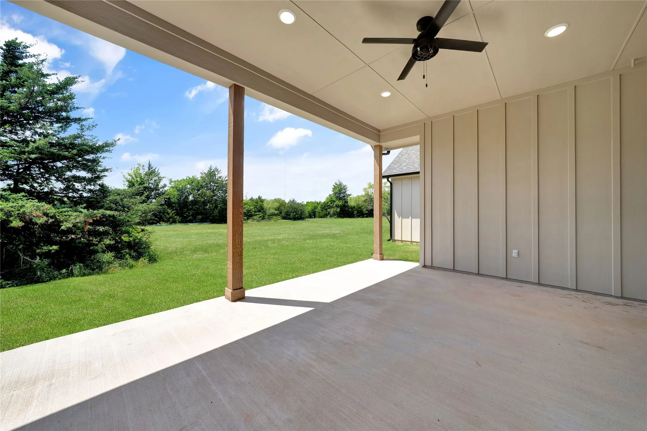 Single Family Residence For Sale in Hunt County , 3590 Evergreen Lane, Caddo Mills, Texas 75135, 4 Bedroom, 4 Bathroom, 2 Garage spaces, 2,881 Sqft, built in 2025, mls#21142664, Real Estate Agent in Caddo Mills, Homes For Sale in Hunt county, Homes For Sale in Caddo Mills, Realtor in Caddo Mills Texas, Real Estate Brokerage Independent Realty Texas, Luminita Cordes Realtor
