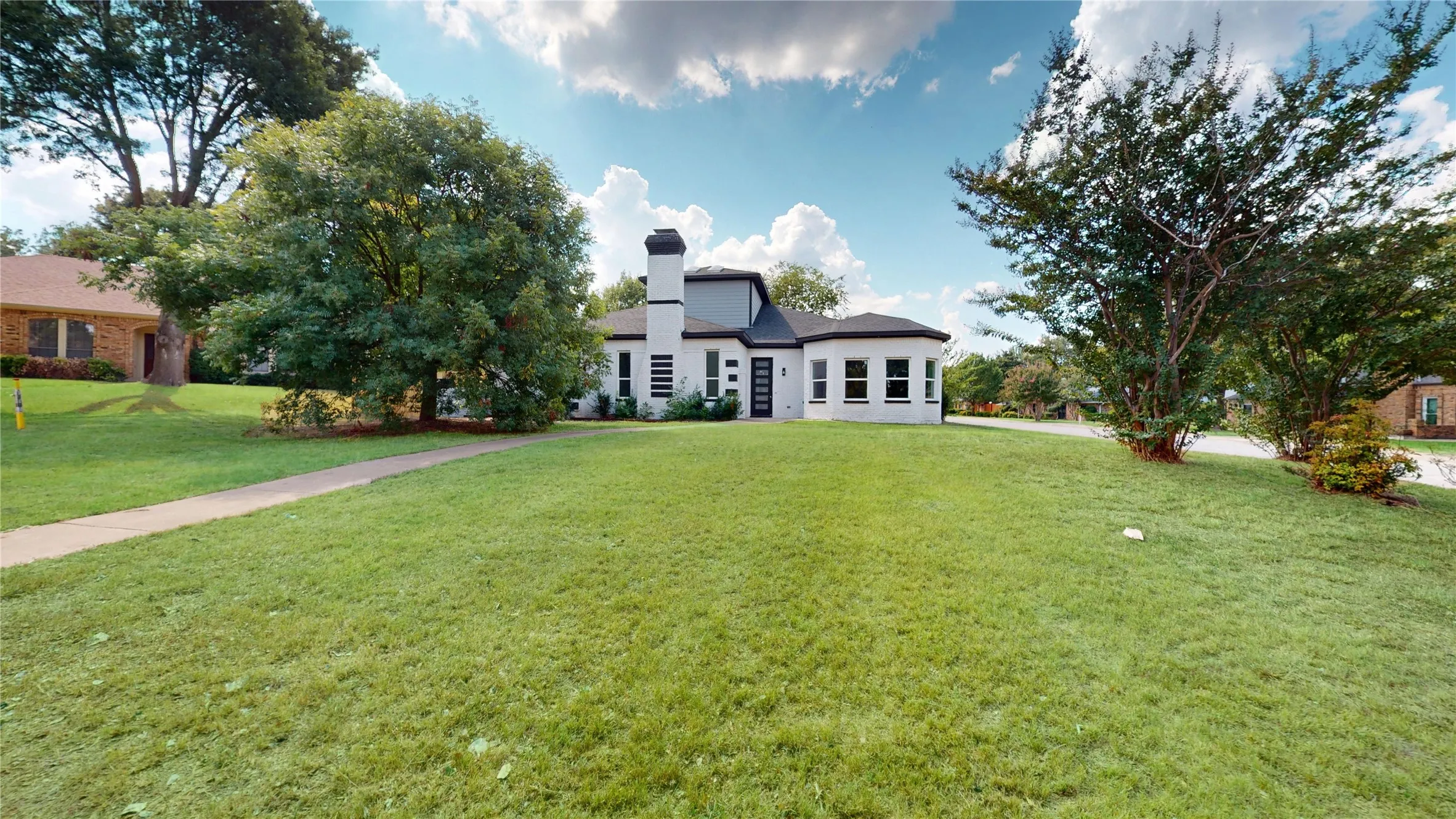 Single Family Residence For Sale in Dallas County , 1718 Beaver Creek Circle, Duncanville, Texas 75137, 4 Bedroom, 3 Bathroom, 2 Garage spaces, 3,563 Sqft, built in 1980, Preowned, mls#21142502, Real Estate Agent in Duncanville, Homes For Sale in Dallas county, Homes For Sale in Duncanville, Realtor in Duncanville Texas, Real Estate Brokerage Independent Realty Texas, Luminita Cordes Realtor