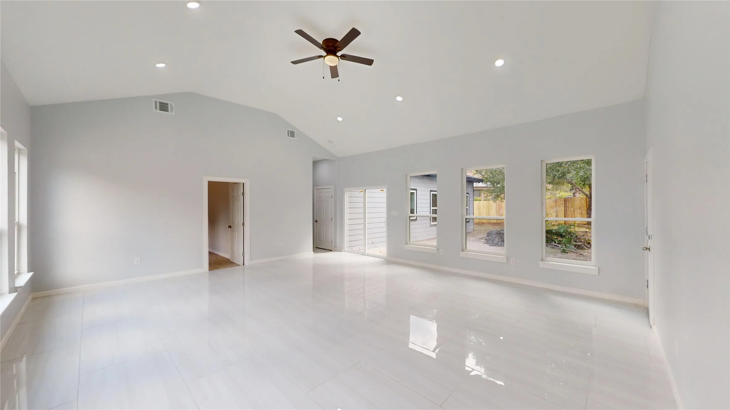 Single Family Residence For Sale in Dallas County , 1718 Beaver Creek Circle, Duncanville, Texas 75137, 4 Bedroom, 3 Bathroom, 2 Garage spaces, 3,563 Sqft, built in 1980, Preowned, mls#21142502, Real Estate Agent in Duncanville, Homes For Sale in Dallas county, Homes For Sale in Duncanville, Realtor in Duncanville Texas, Real Estate Brokerage Independent Realty Texas, Luminita Cordes Realtor