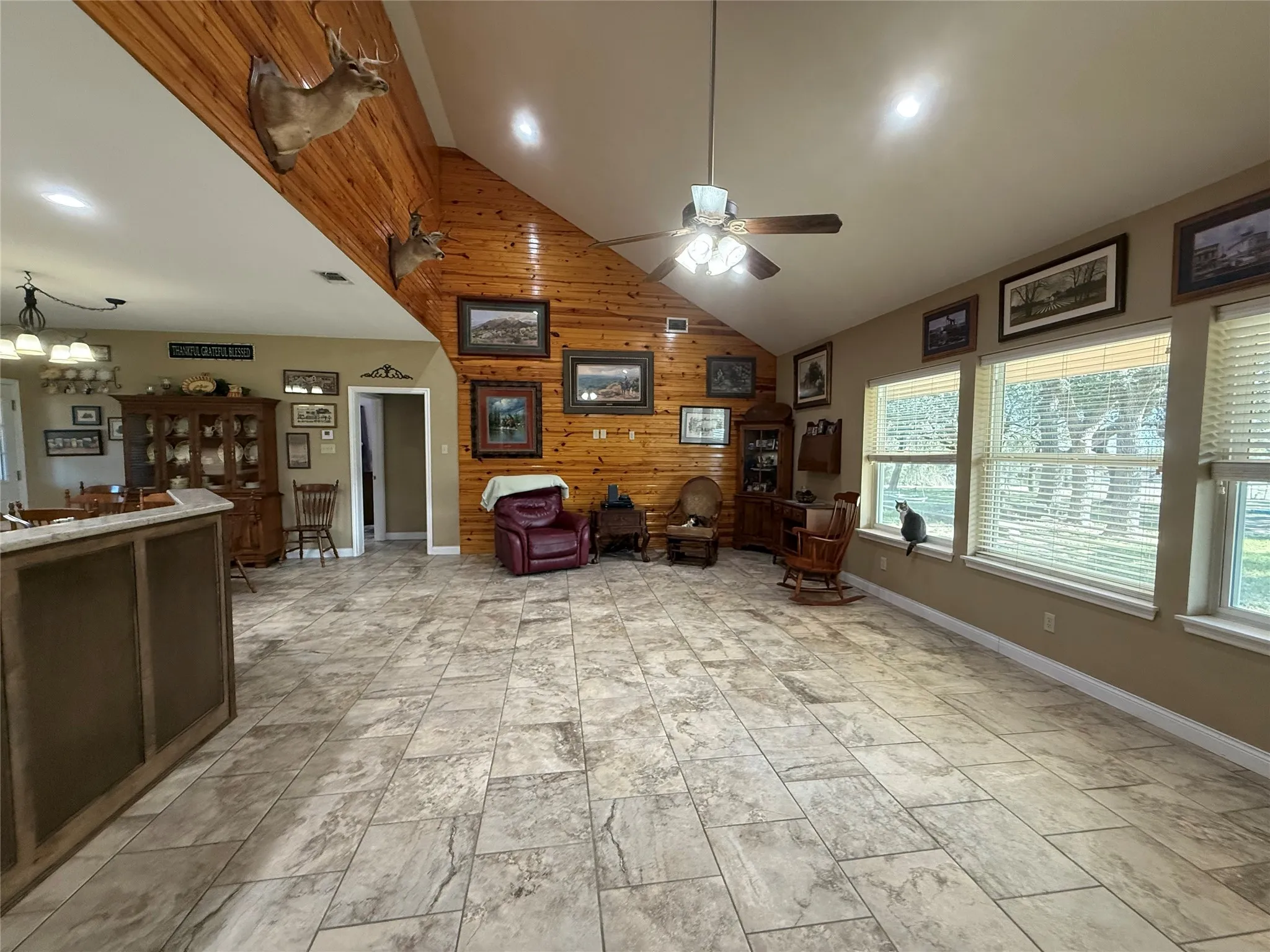 Single Family Residence For Sale in Comanche County , 2100 CR 419, Comanche, Texas 76442, 3 Bedroom, 2 Bathroom, Garage spaces, 2,028 Sqft, built in 2005, mls#21142678, Real Estate Agent in Comanche, Homes For Sale in Comanche county, Homes For Sale in Comanche, Realtor in Comanche Texas, Real Estate Brokerage Independent Realty Texas, Luminita Cordes Realtor