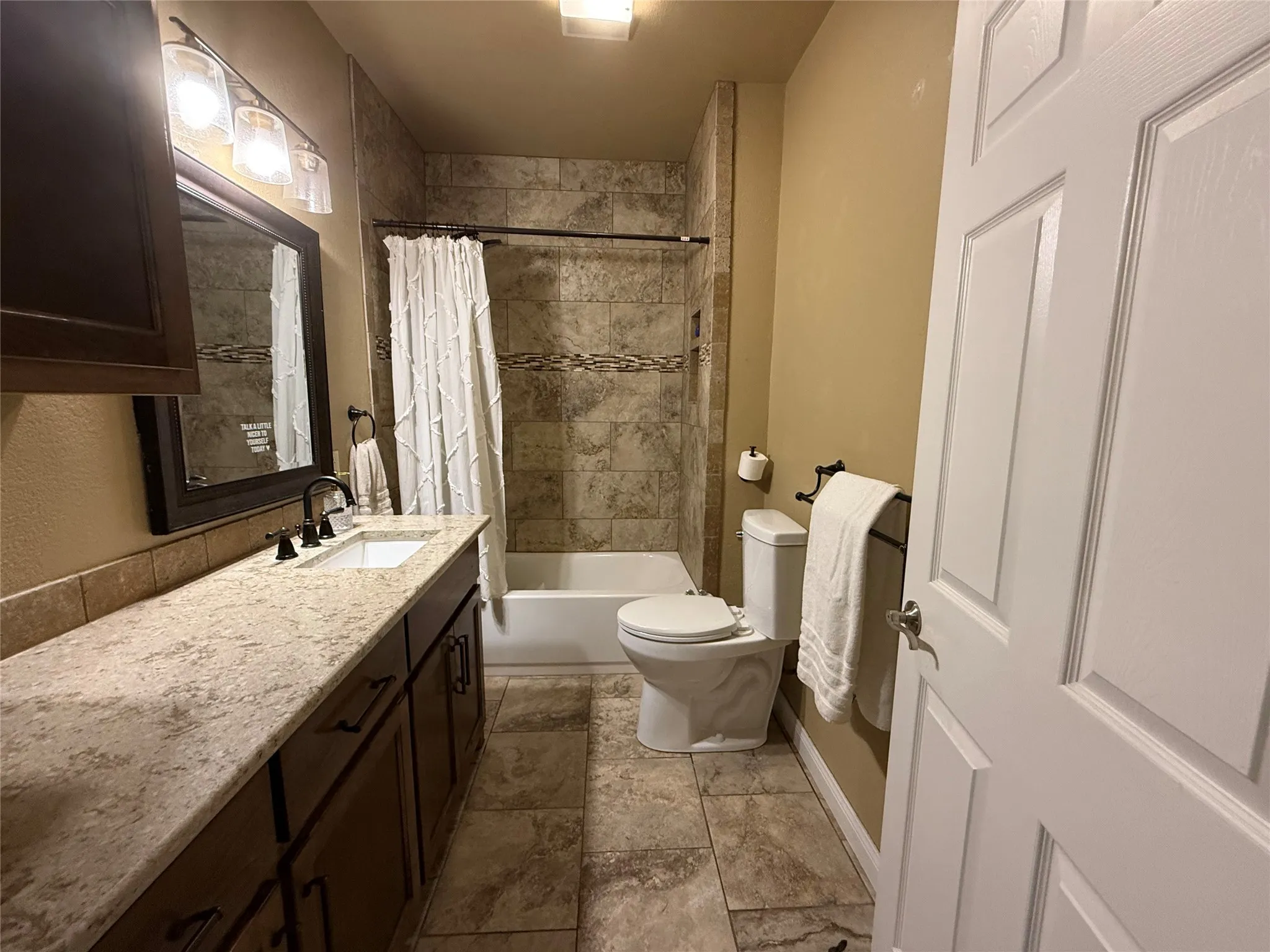2nd Bathroom