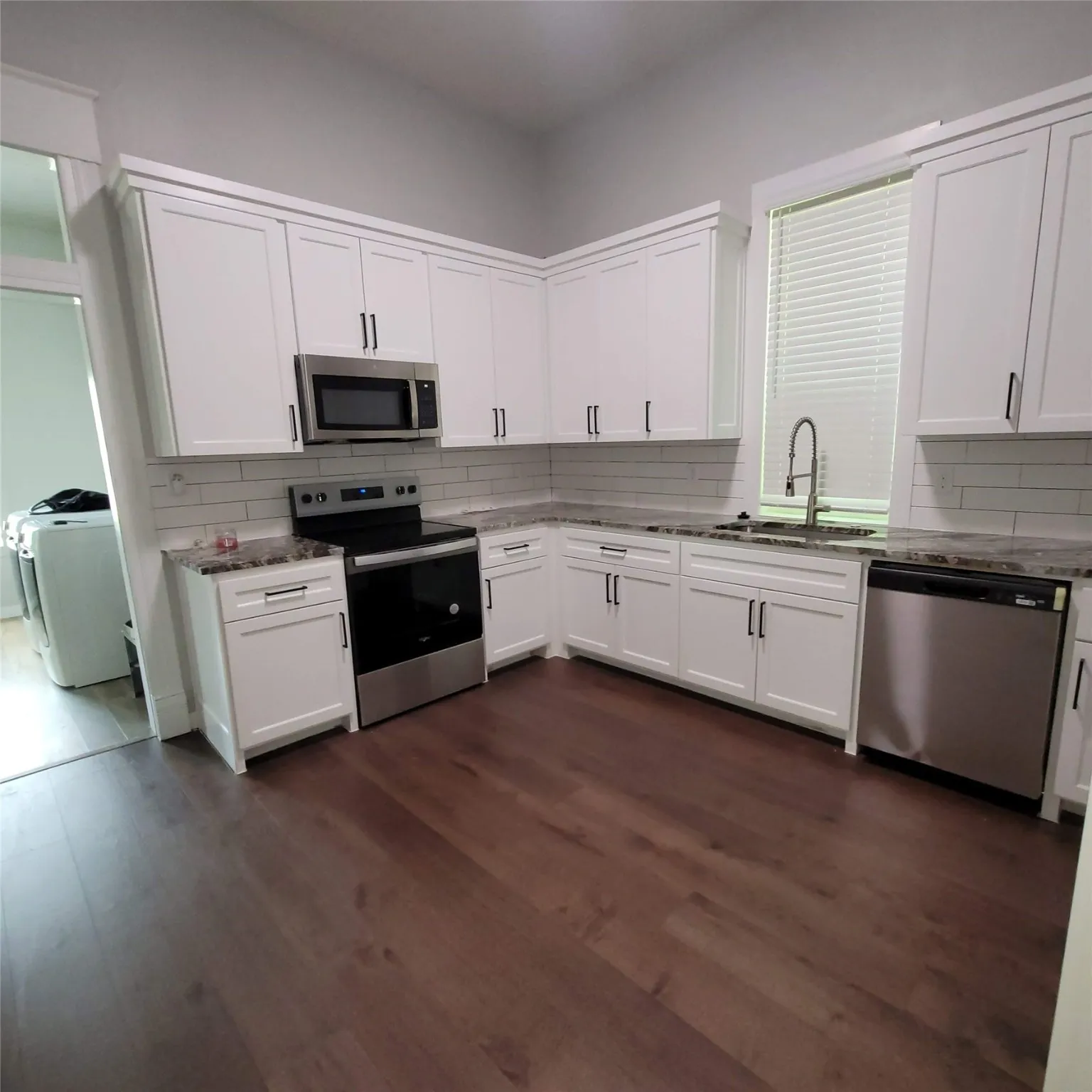 Single Family Residence For Sale in Navarro County , 1325 W 13th Avenue, Corsicana, Texas 75110, 4 Bedroom, 3 Bathroom, 2 Garage spaces, 1,818 Sqft, built in 1940, mls#21142923, Real Estate Agent in Corsicana, Homes For Sale in Navarro county, Homes For Sale in Corsicana, Realtor in Corsicana Texas, Real Estate Brokerage Independent Realty Texas, Luminita Cordes Realtor