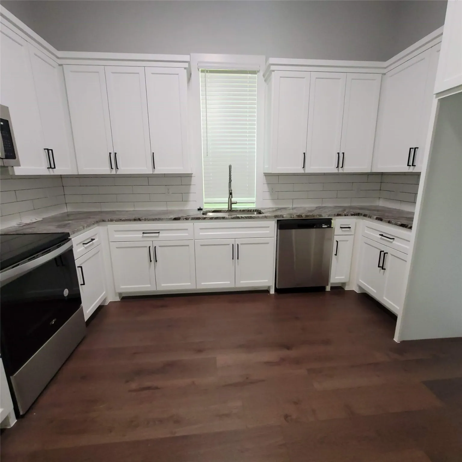 Single Family Residence For Sale in Navarro County , 1325 W 13th Avenue, Corsicana, Texas 75110, 4 Bedroom, 3 Bathroom, 2 Garage spaces, 1,818 Sqft, built in 1940, mls#21142923, Real Estate Agent in Corsicana, Homes For Sale in Navarro county, Homes For Sale in Corsicana, Realtor in Corsicana Texas, Real Estate Brokerage Independent Realty Texas, Luminita Cordes Realtor